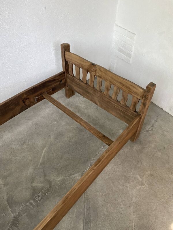 Lit en orme Aranjou brutaliste