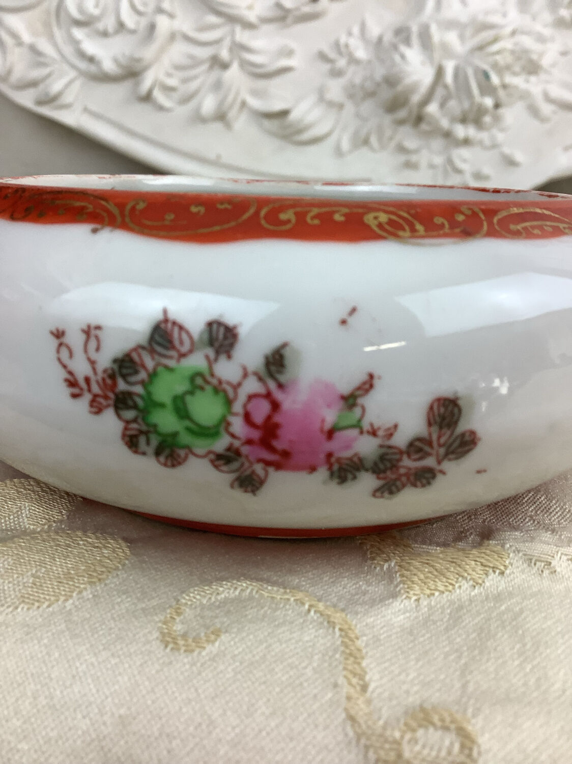 Antique Japanese porcelain bonbonnière