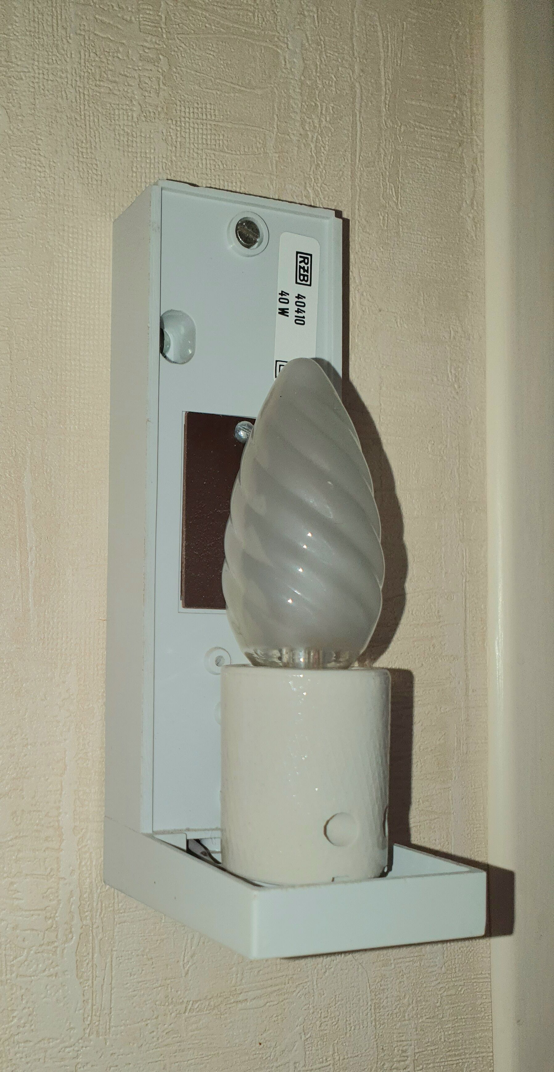 RZB wall lamp in white lacquered iron 1 lamp