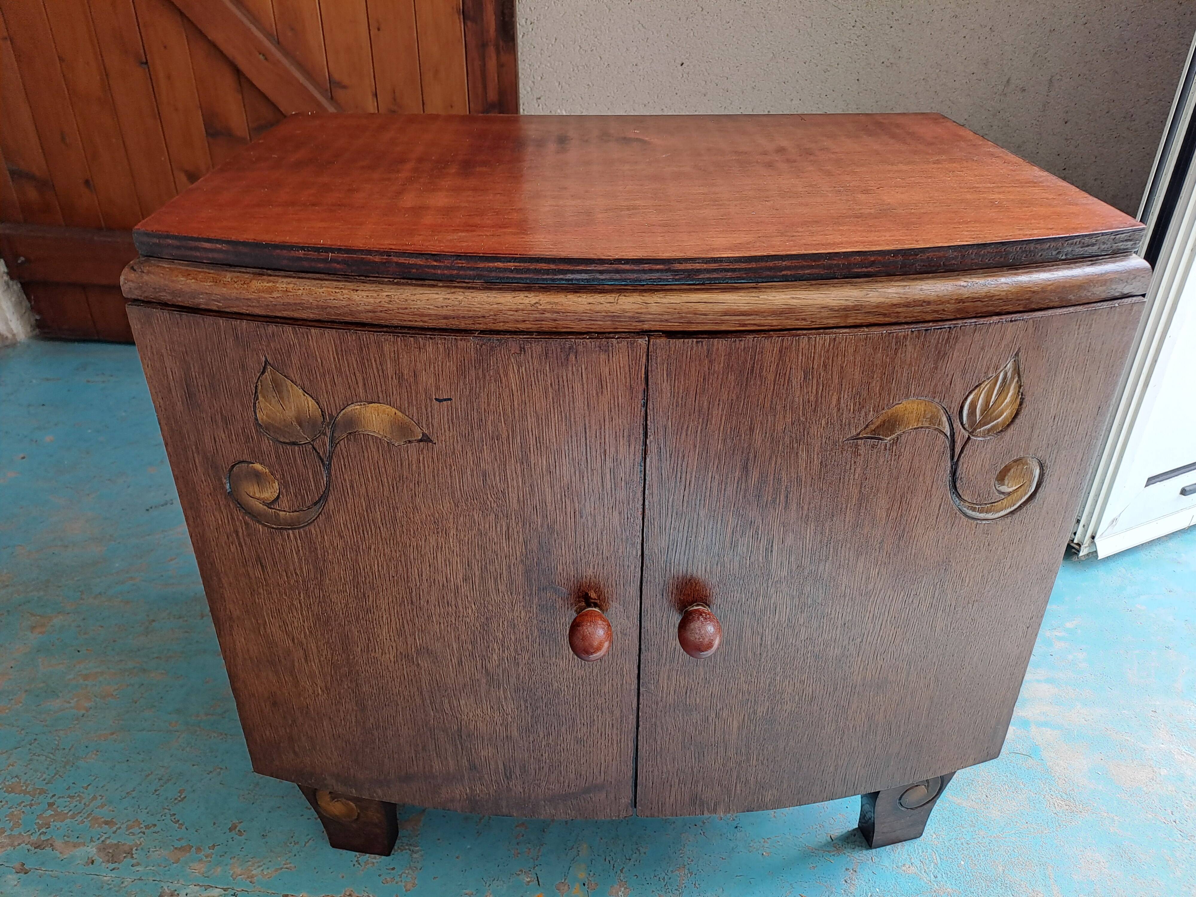 2-section nightstand