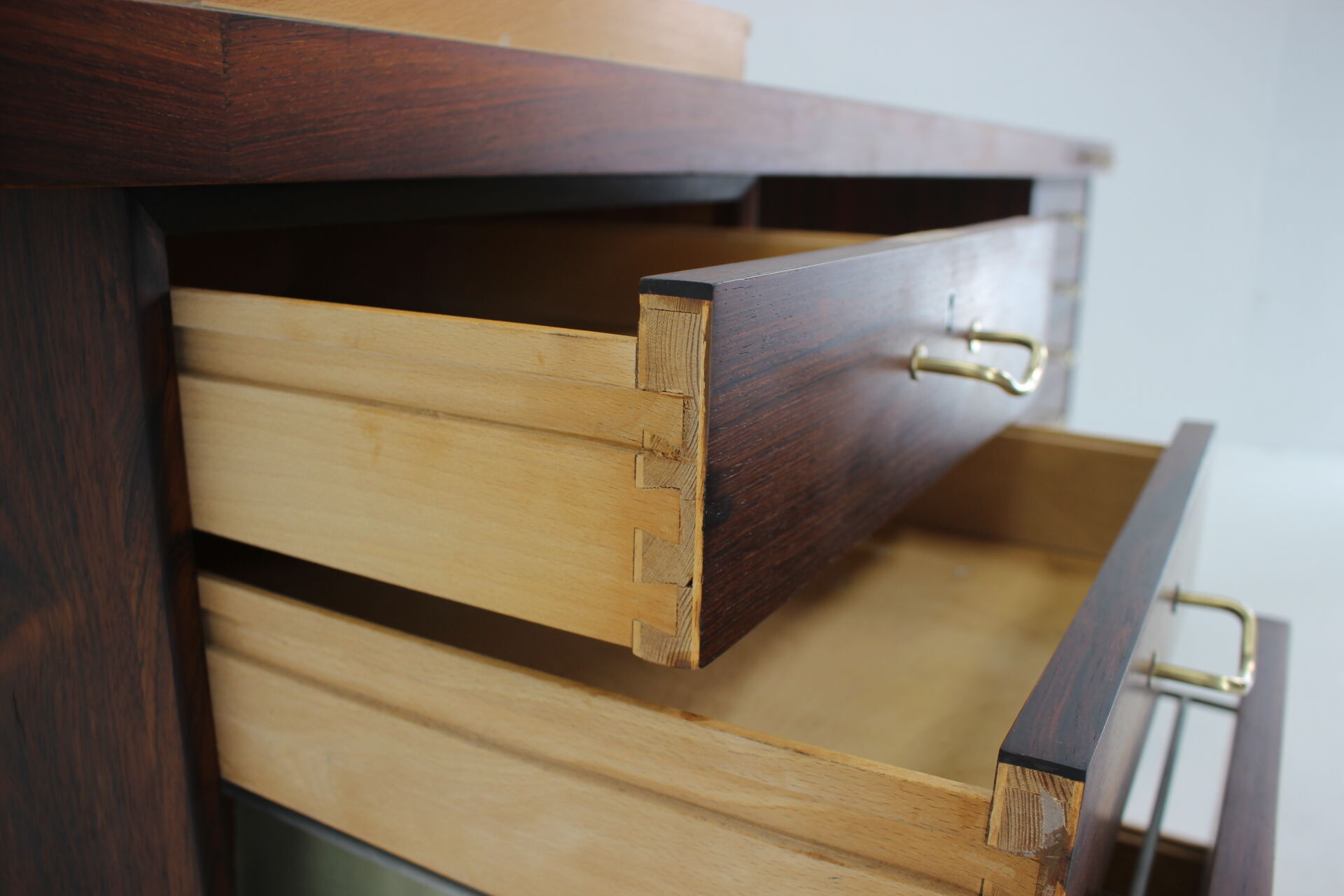 1960s Large exclusive free standing palisander desk