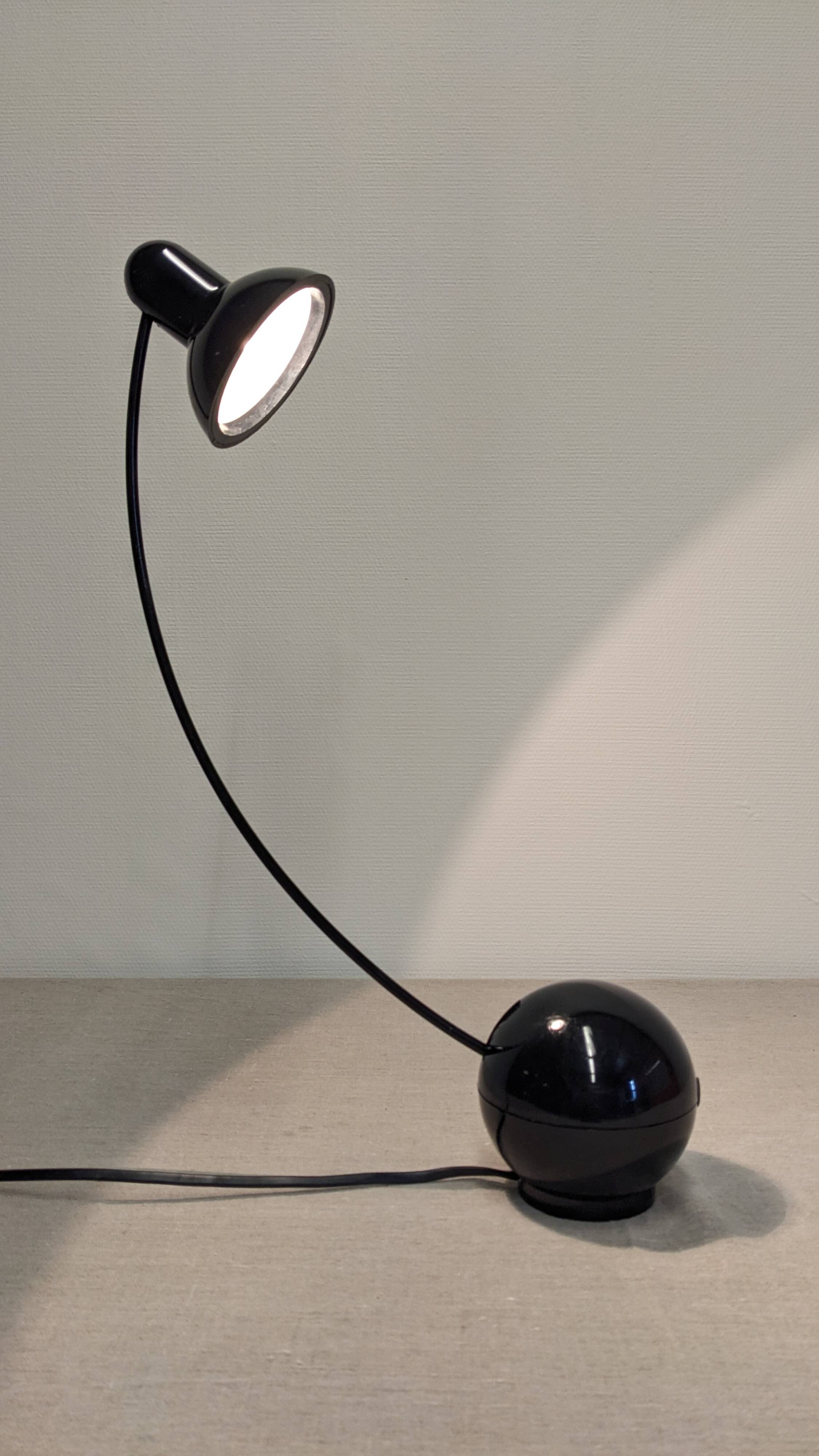 Lampe de bureau articulée post moderniste, France vers 1980