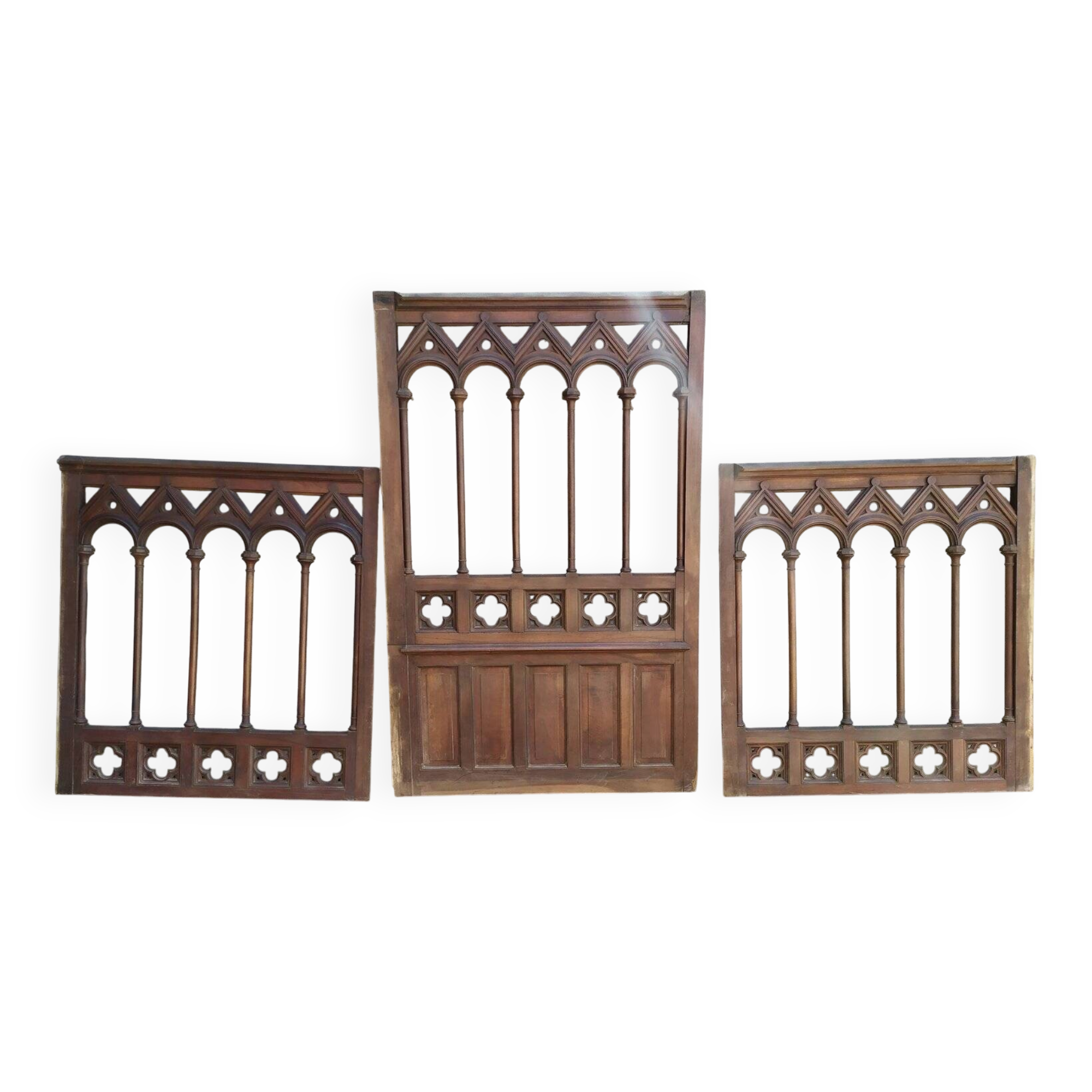 Boiserie claustra style gothique