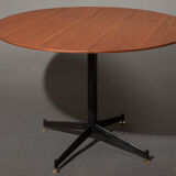 Round dining table