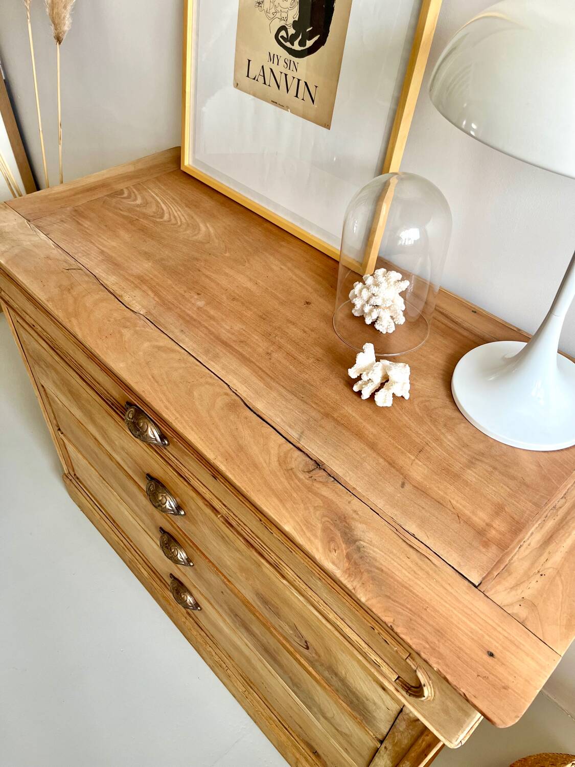 Commode ancienne, meuble de métier en orme massif