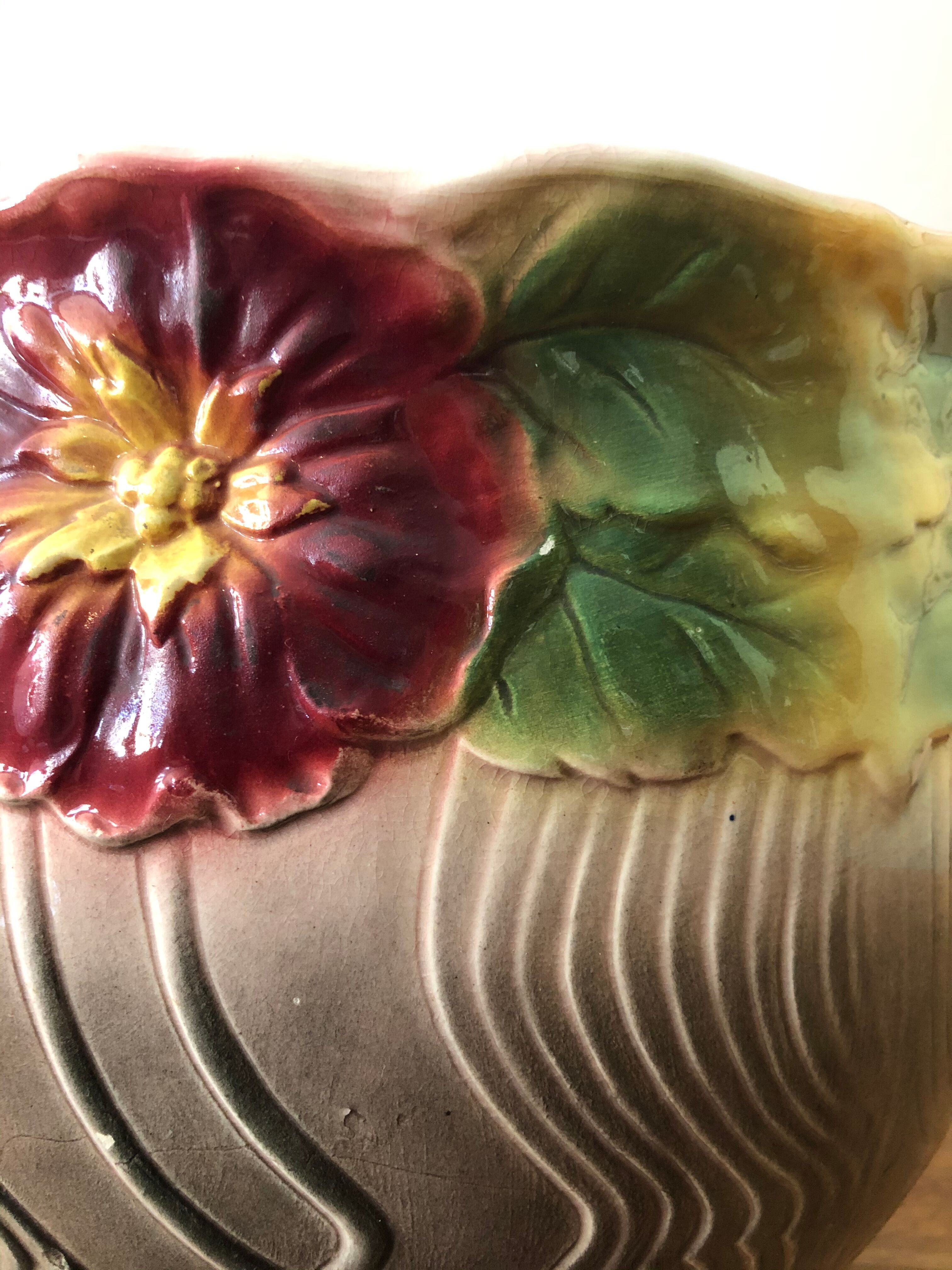 Pot cover in St. Amand dabbling