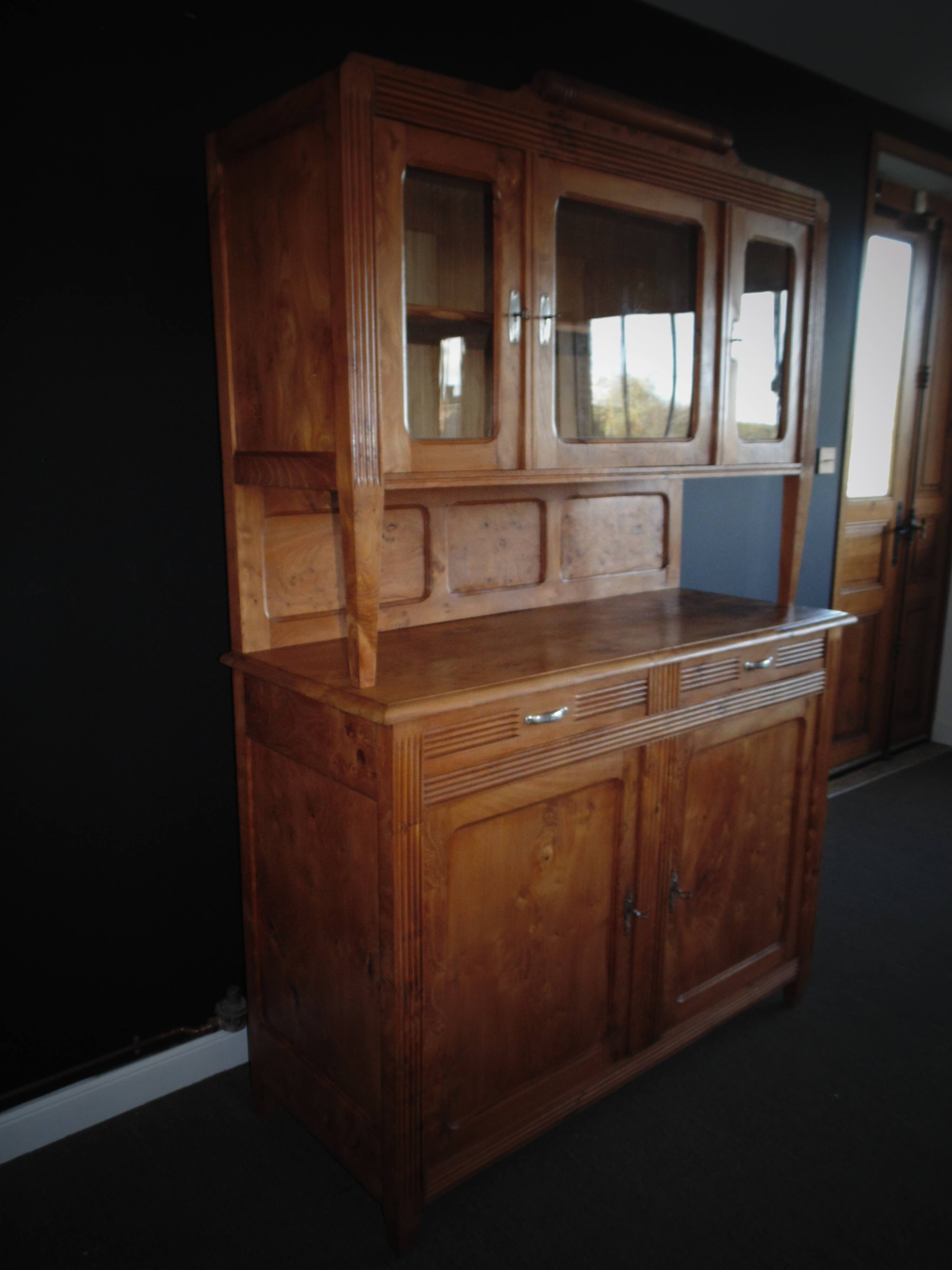 Two-body glass buffet in elm