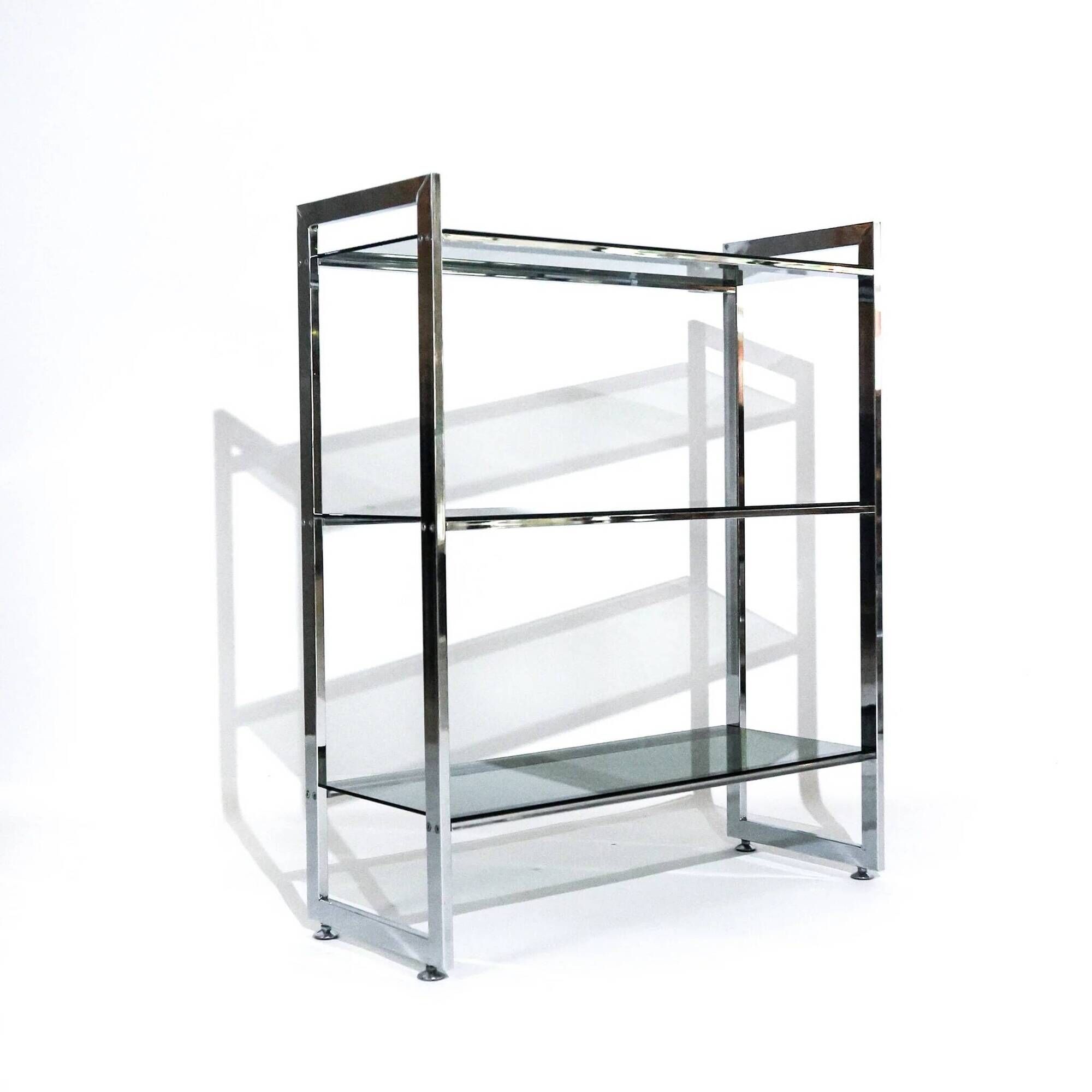 Vintage Italian freestanding shelf in chrome with glass shelves, 1970s.