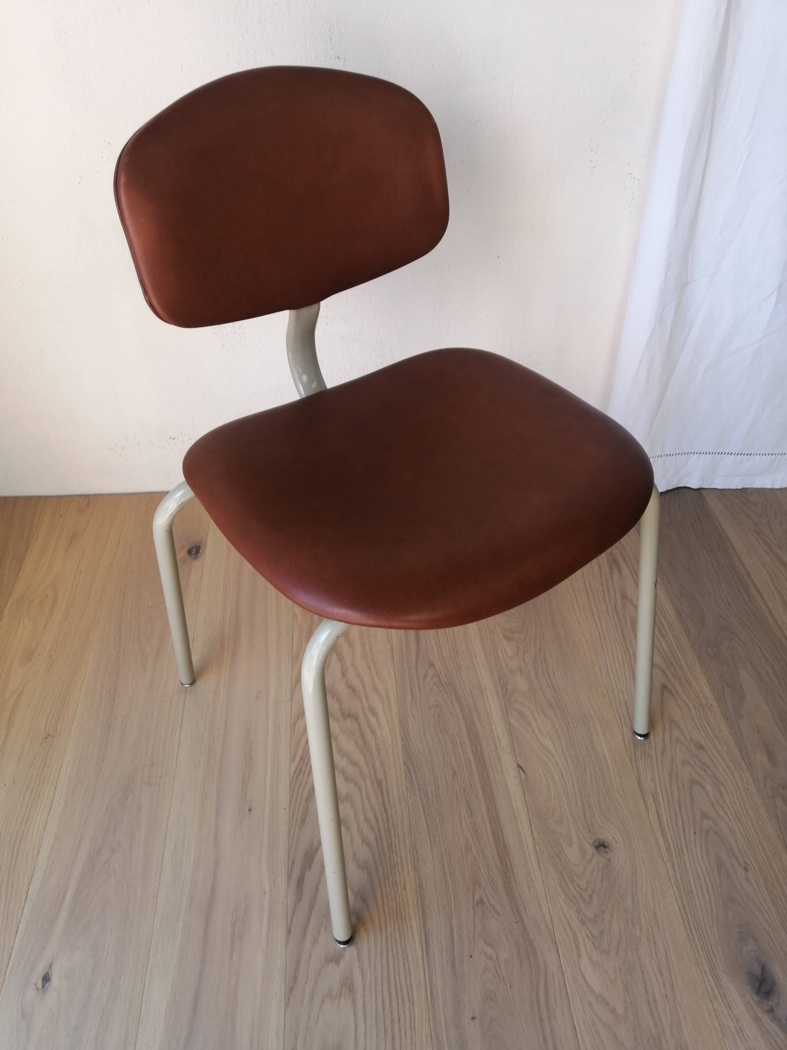 Set of 4 420-44 Strafor-Steelcase Vintage Chairs