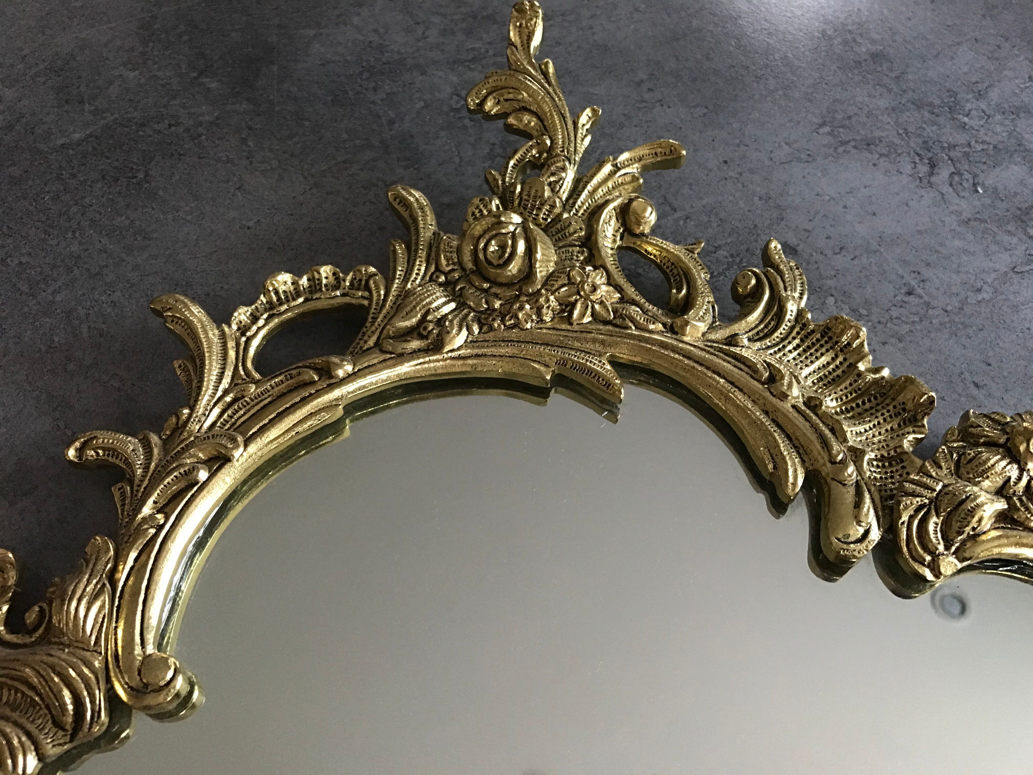 Miroir in bronze gilded style rocaille 68 x 42 cm