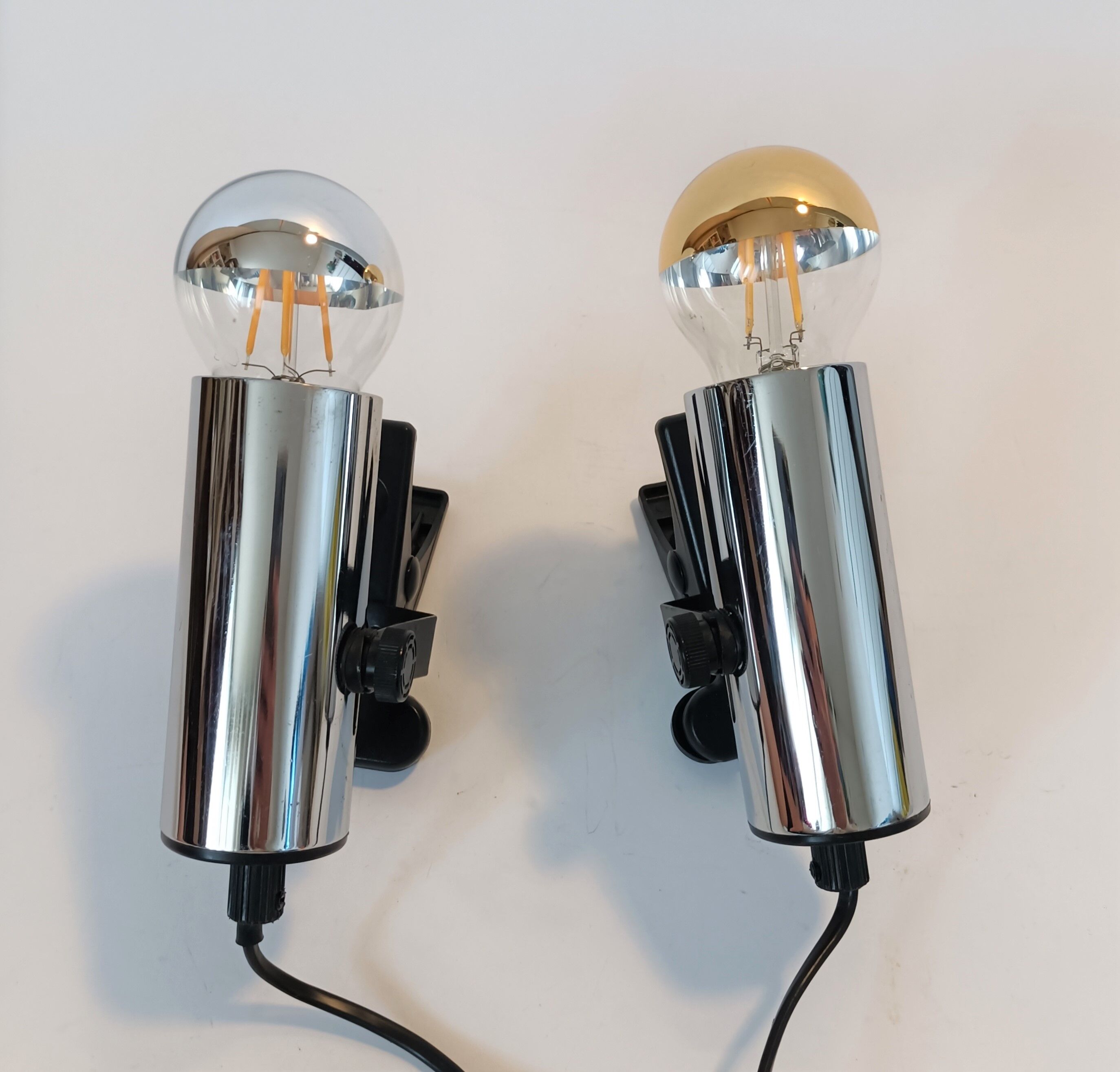 Pair of Targetti clamp spotlights in chrome metal 1970