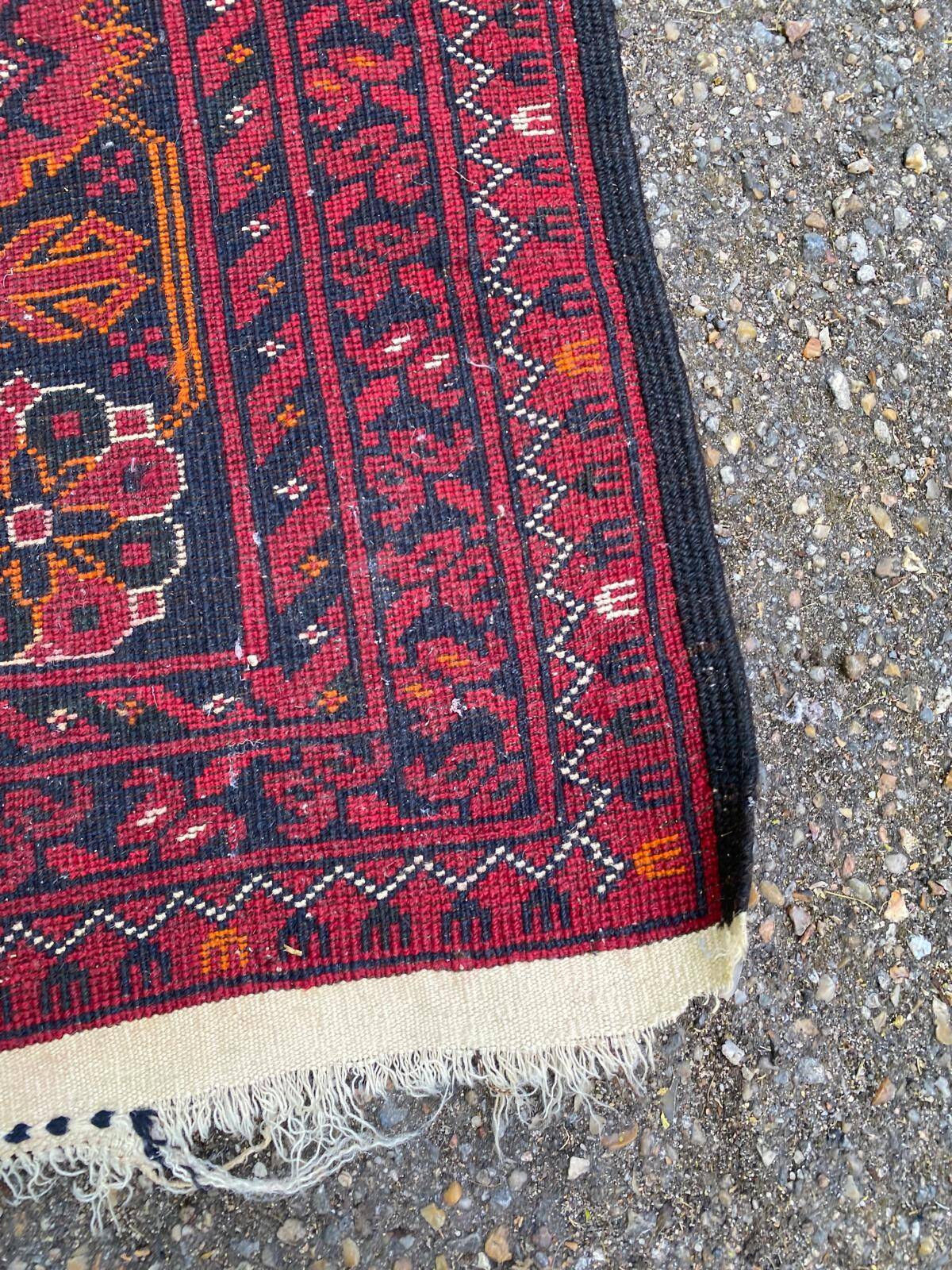 Bright red Bordeaux Persian rug 90x125cm