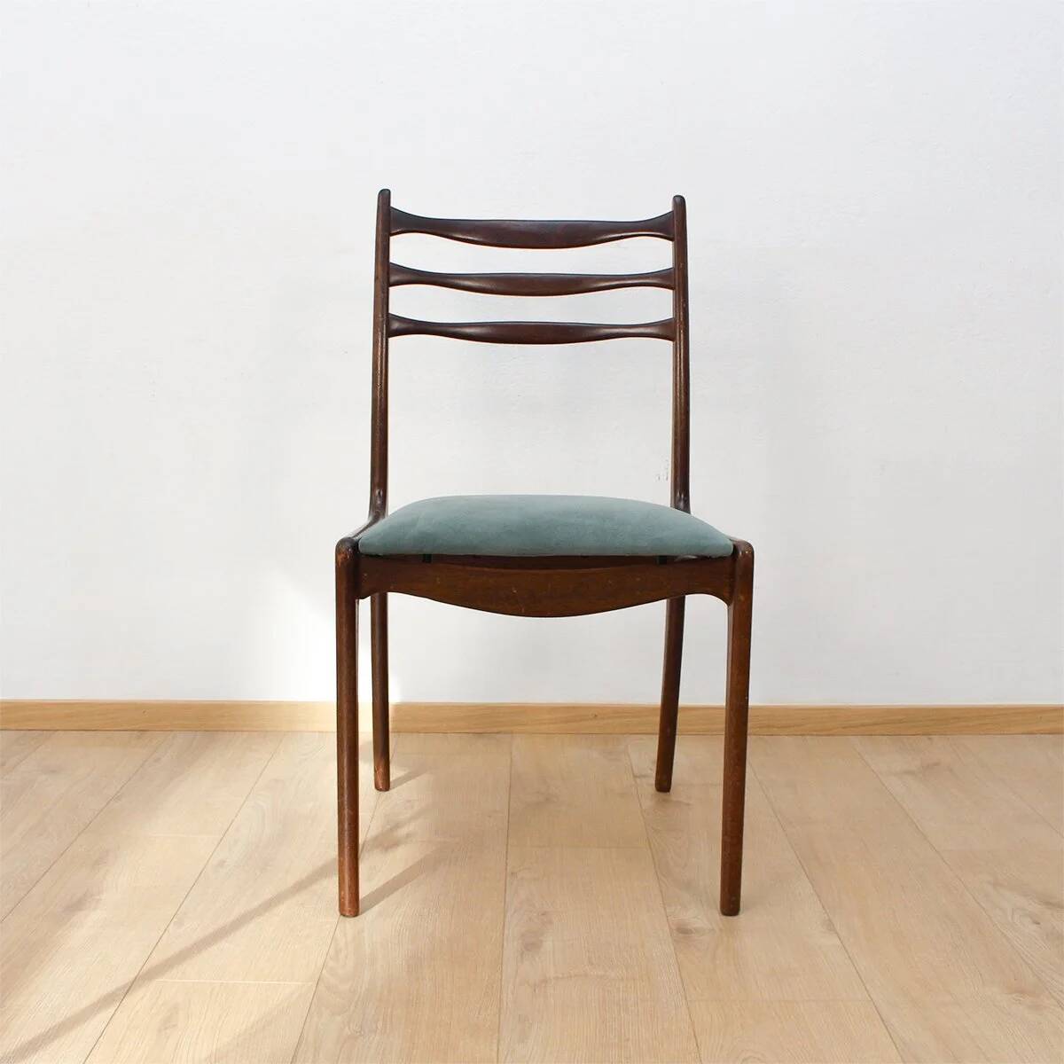 Ensemble de 2 chaises en bois de Wiesner-Hager.