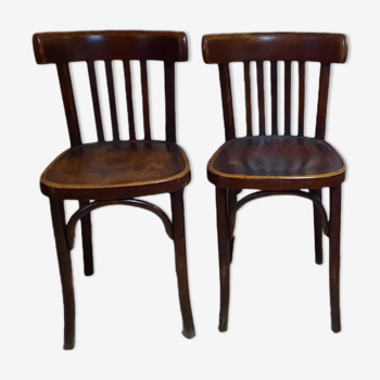 Lot of bistot chairs