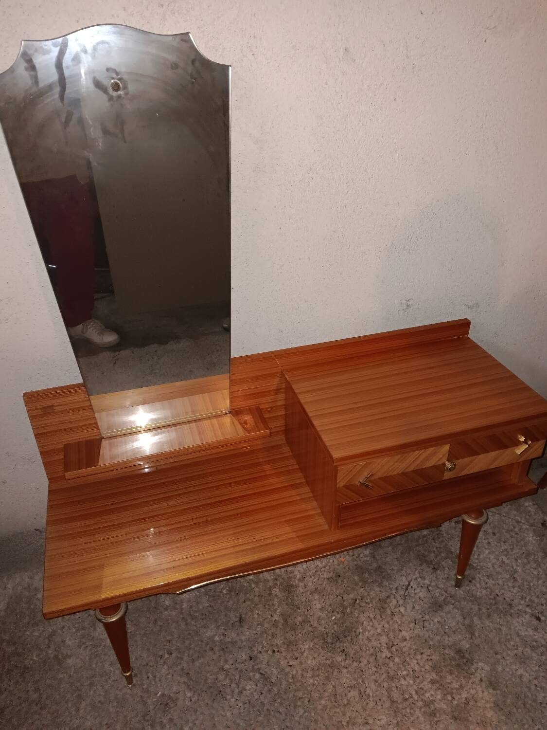 Vintage dressing table