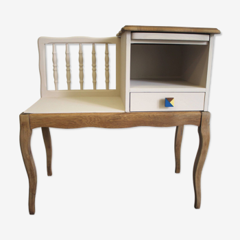 Redesigned beige and wood telephone bench