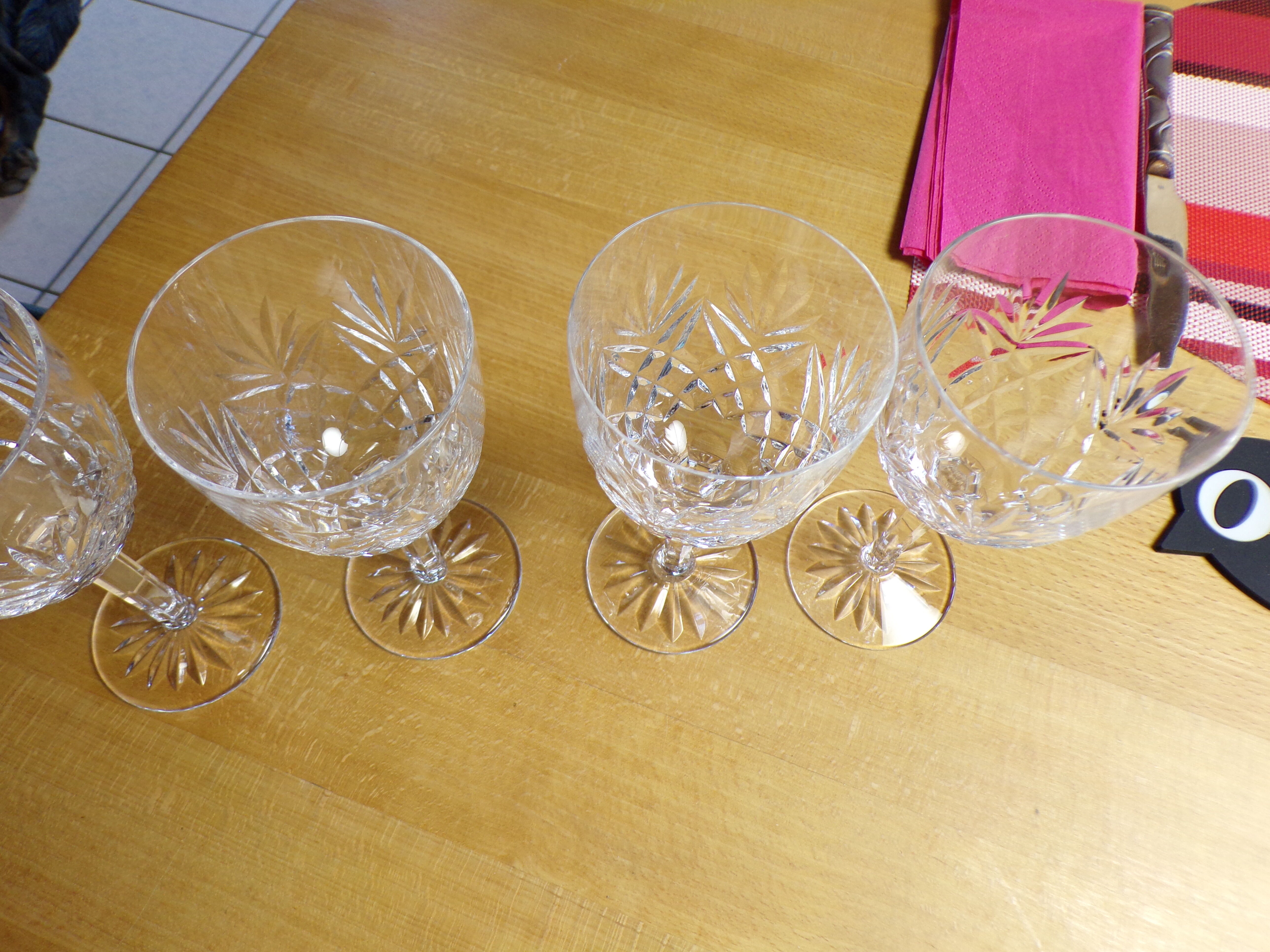 Verres à vins en cristal de Saint Louis