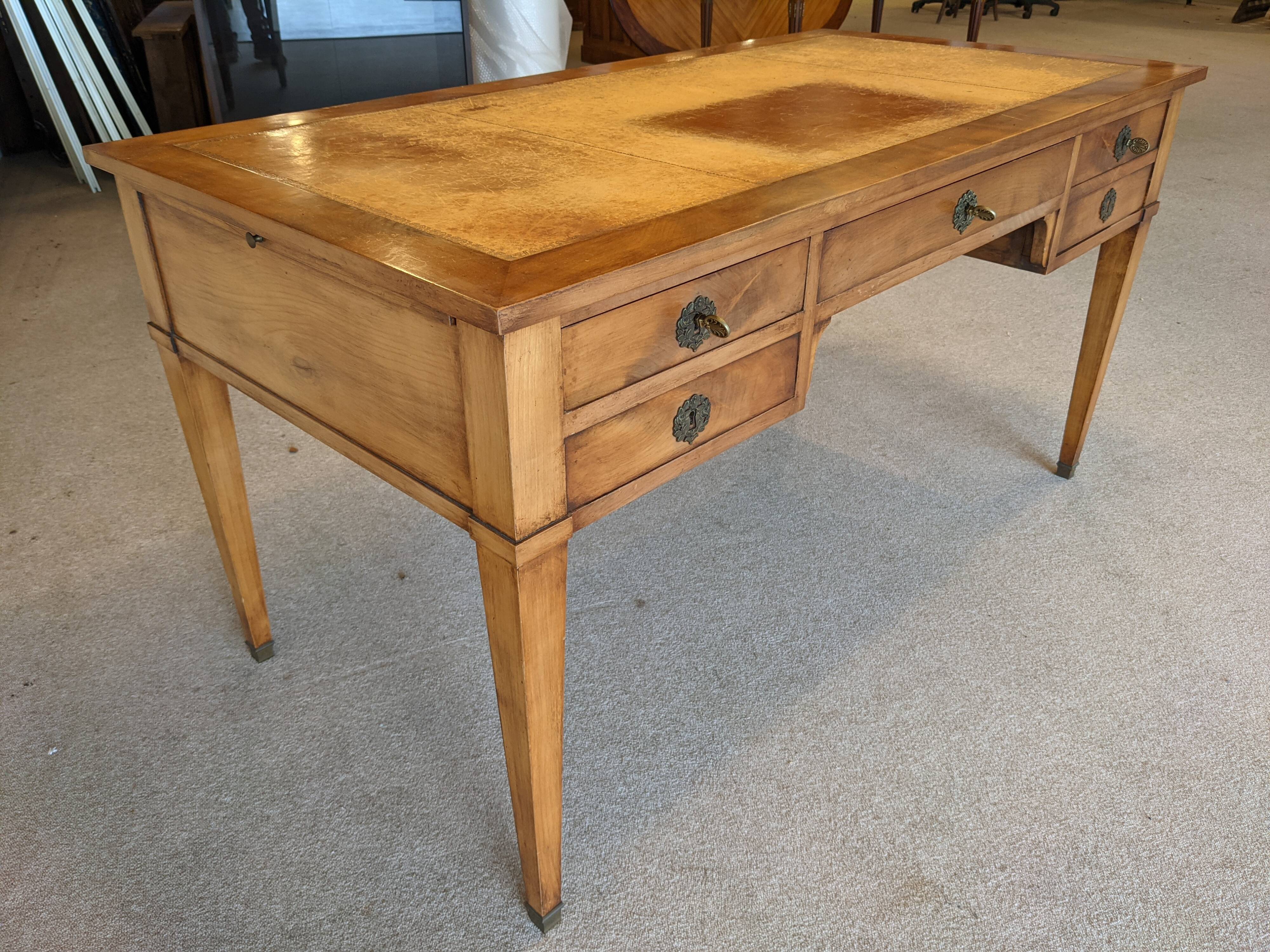 Double-sided Executive Board