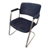 Strafor chair
