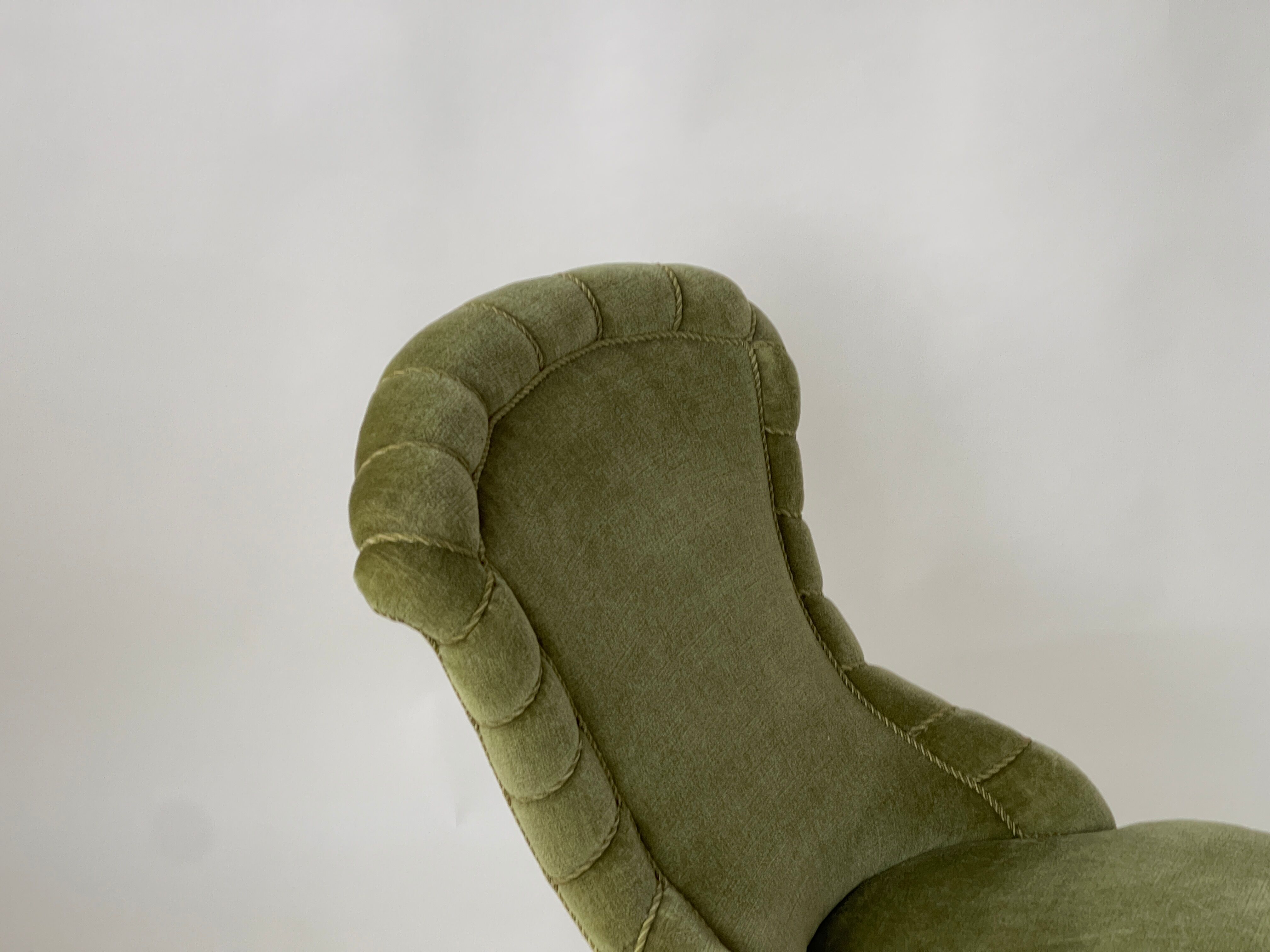 Vintage green bedroom chair