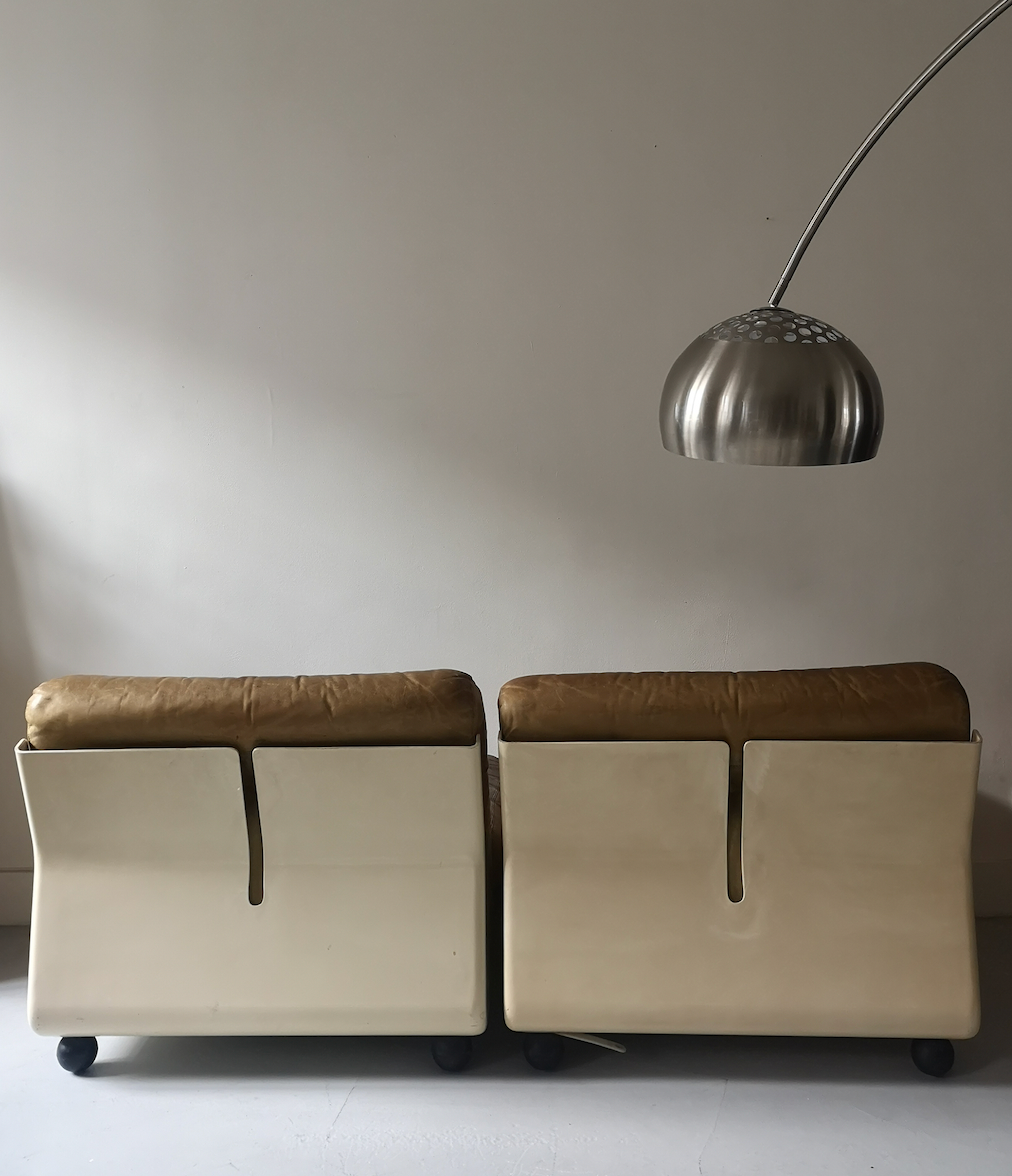 Leather sofa, Amanta model by Mario Bellini for B&B Italia, 1970