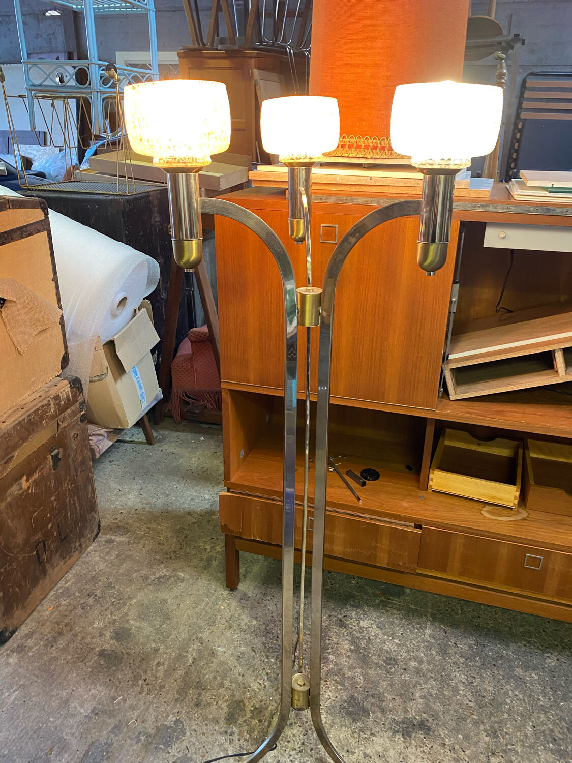 Three-burner metal and brass floor lamp