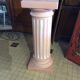 Colonne en plâtre