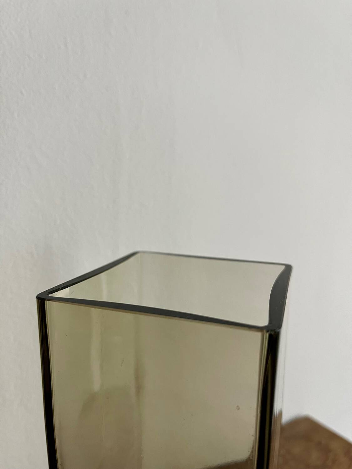 Rectangular vase in smoked crystal with Murano effect