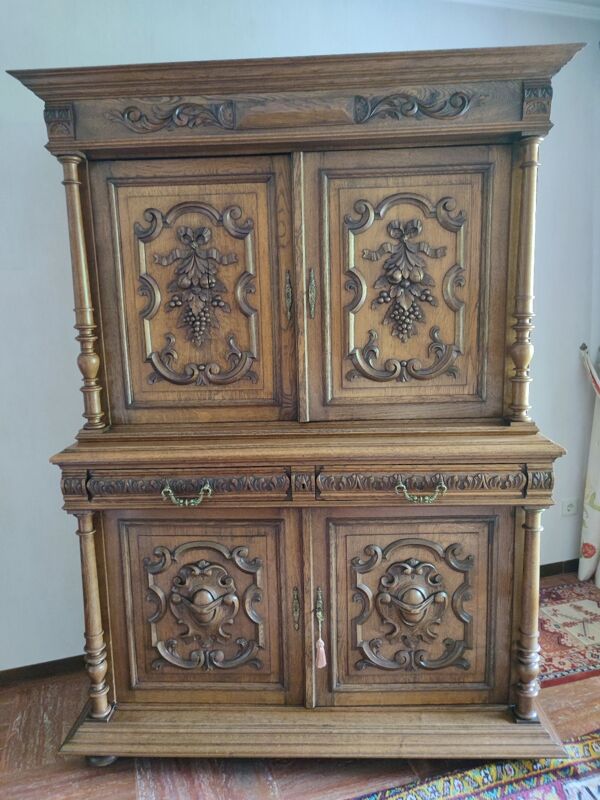 Armoire 2 corps style Henry 2 en noyer