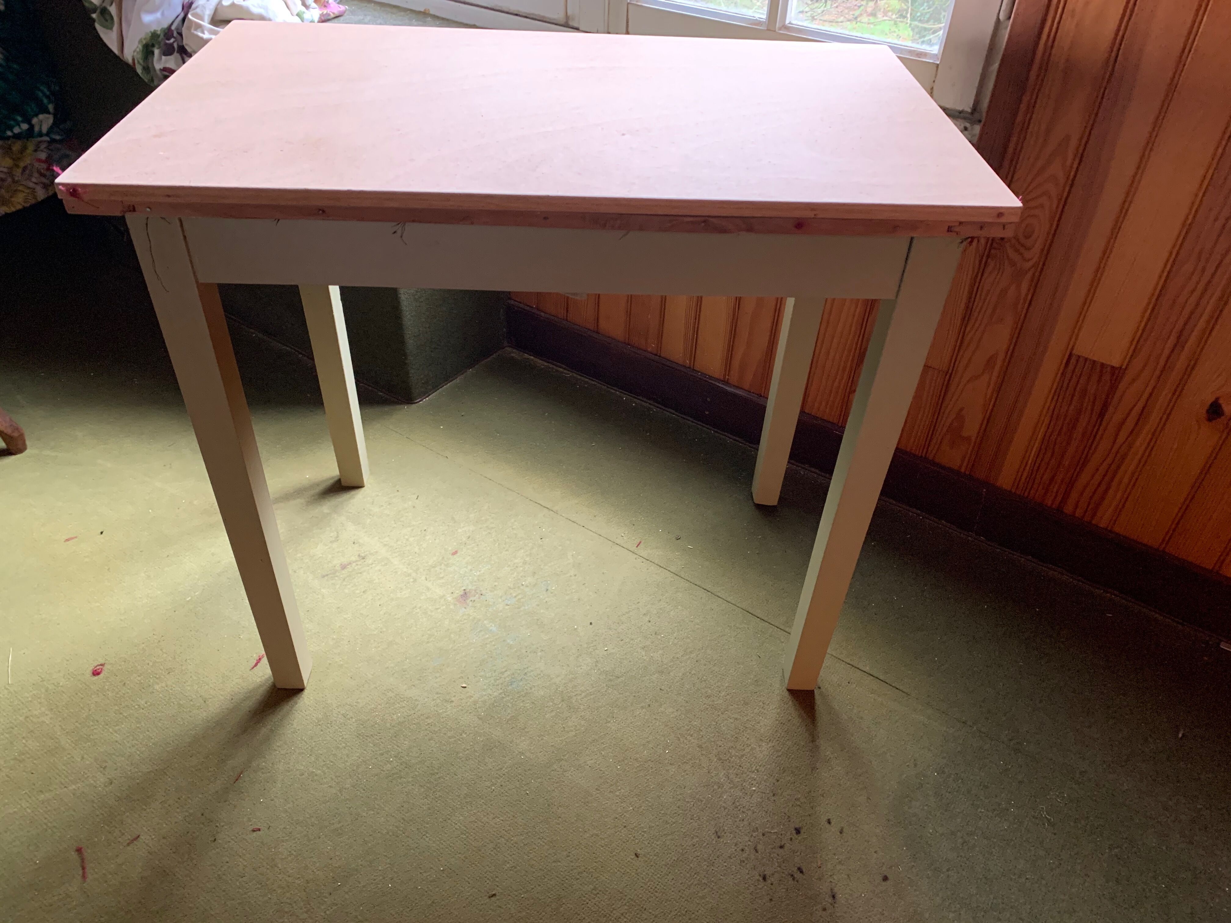 Table bureau