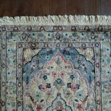Handmade Pakistani wool and silk rug 128x80cm