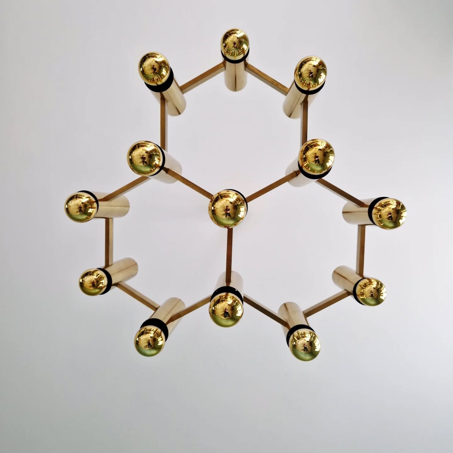 Large brass chandelier, design by Gaetano Sciolari, Boulanger, 1970.