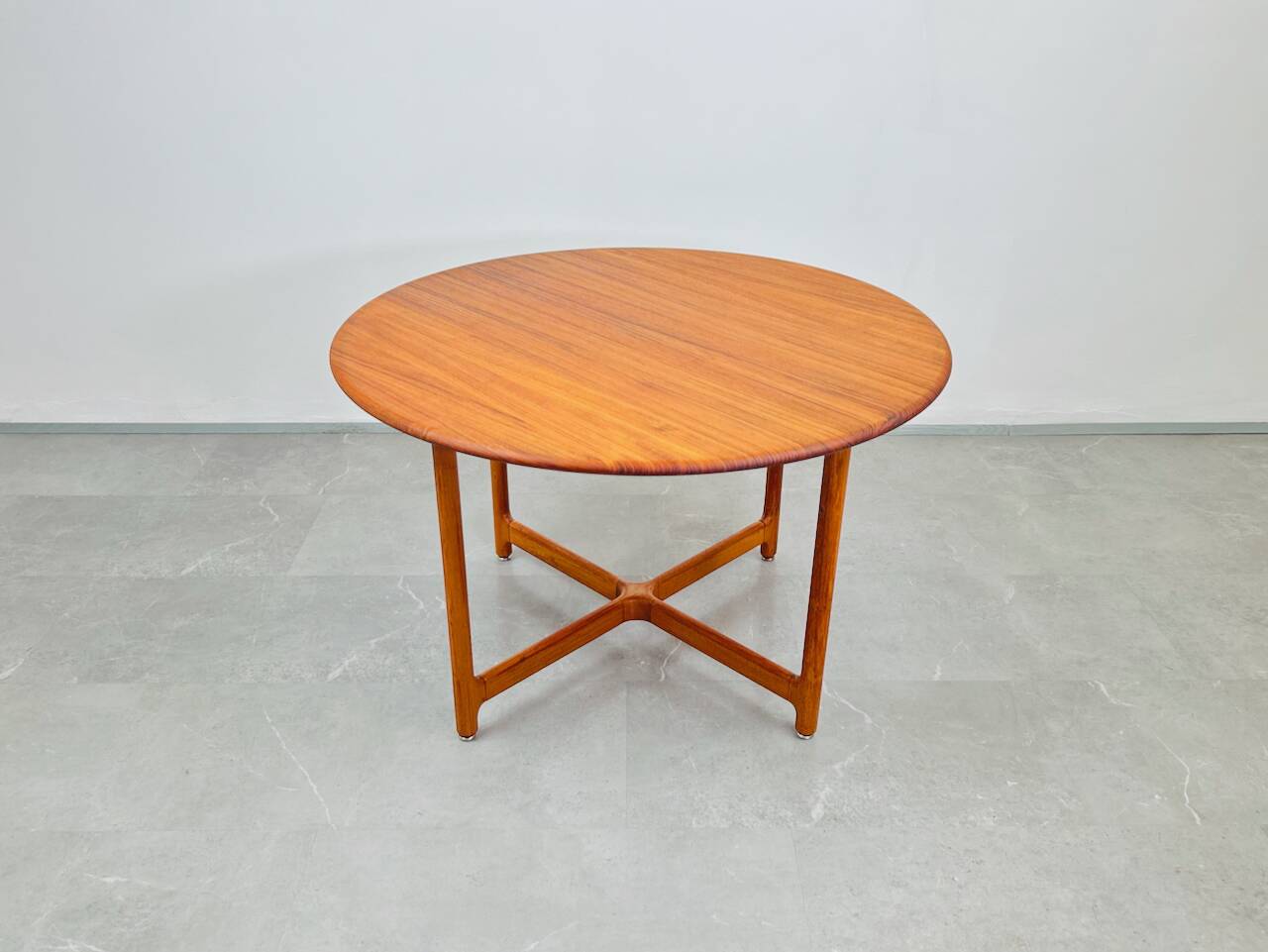 Table basse par Arne Halvorsen pour Rasmus Solberg Møbelverksted