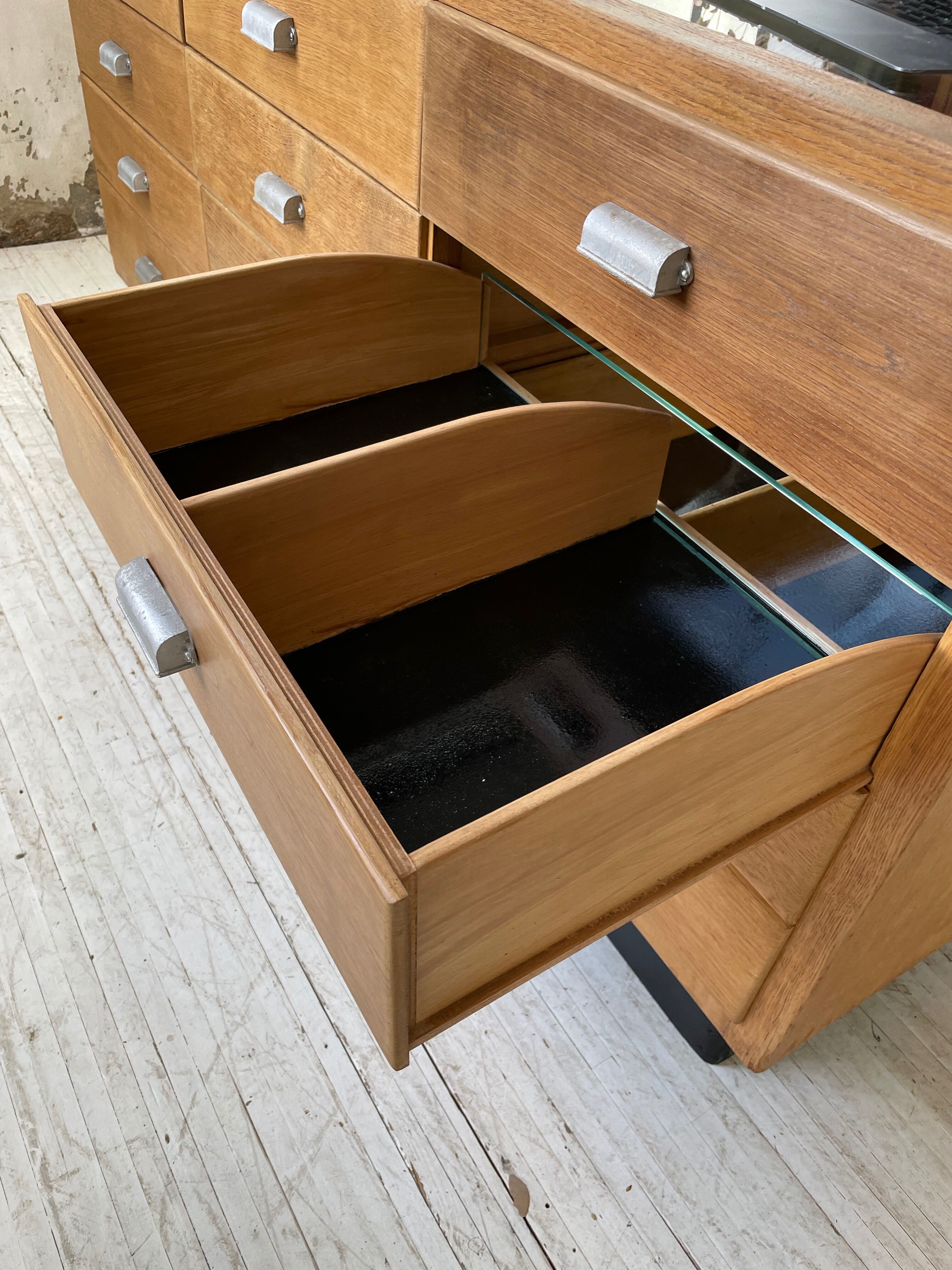 Glass trading post 50s