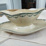 Gravy boat