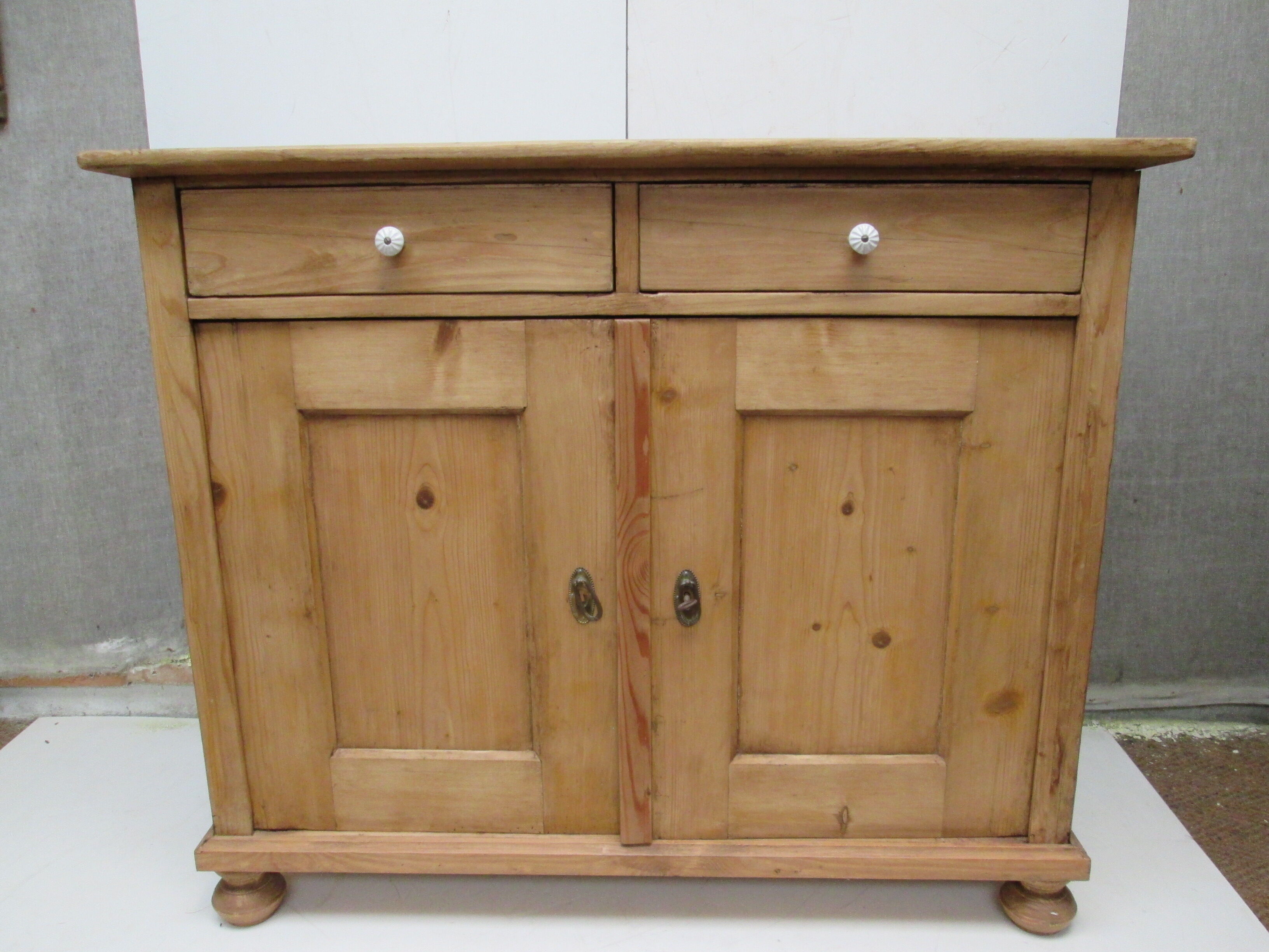 Danish pine buffet XXeme