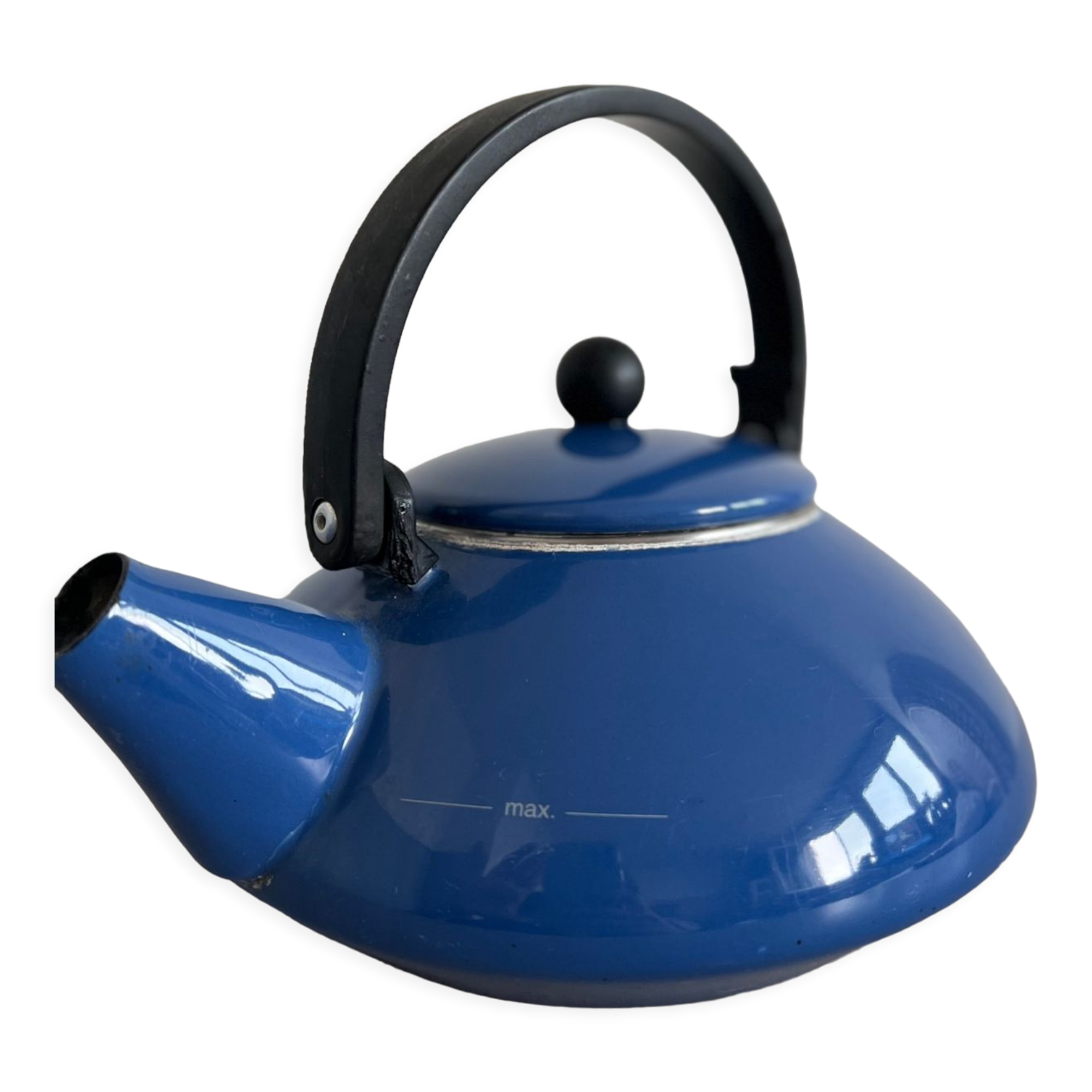 Enamelled kettle Le Creuset