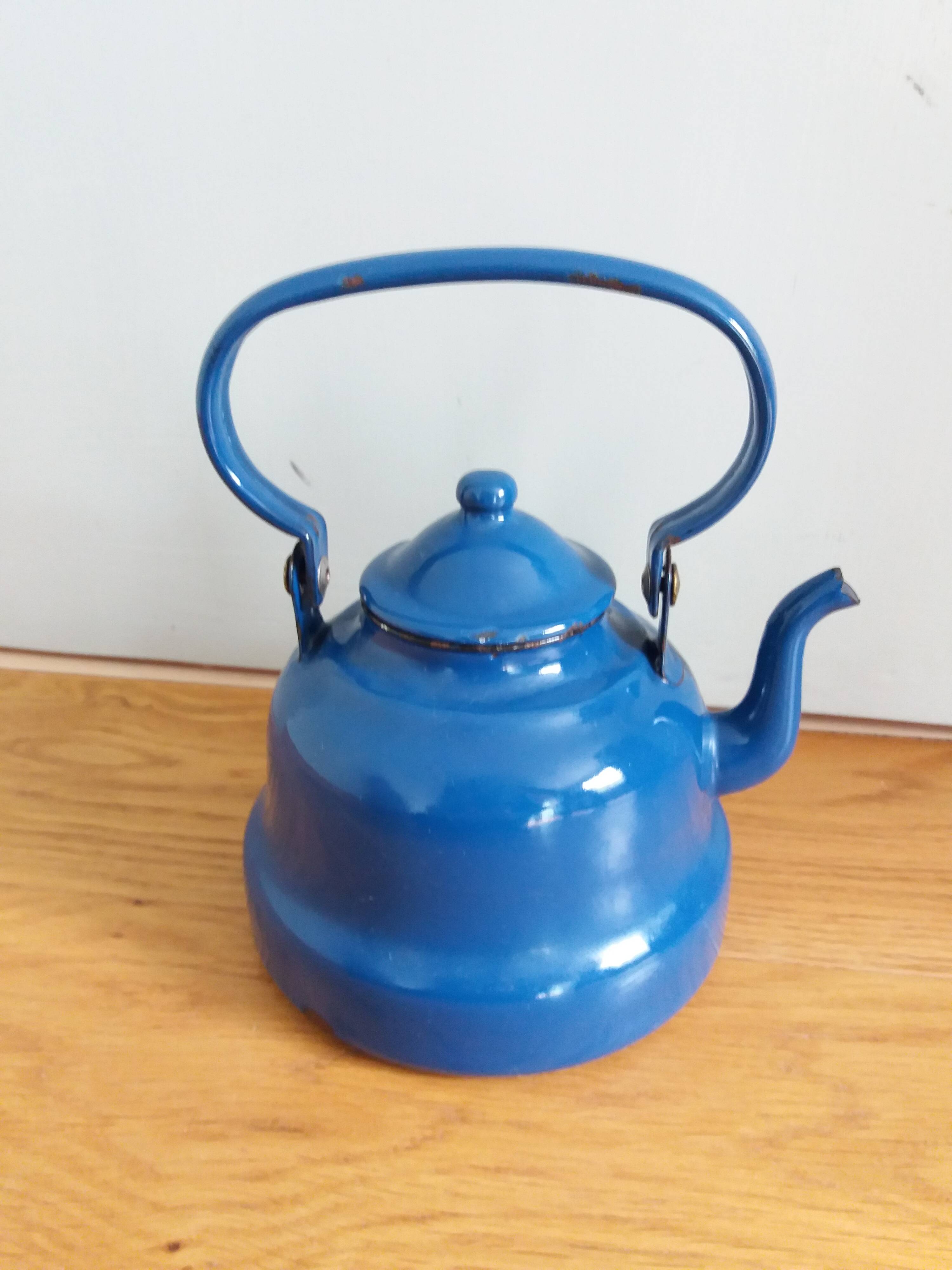 Enameled sheet coffee kettle