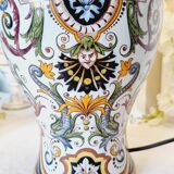 Table lamp in fine earthenware, 1950, in Renaissance style.