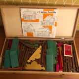 Jeujura construction game