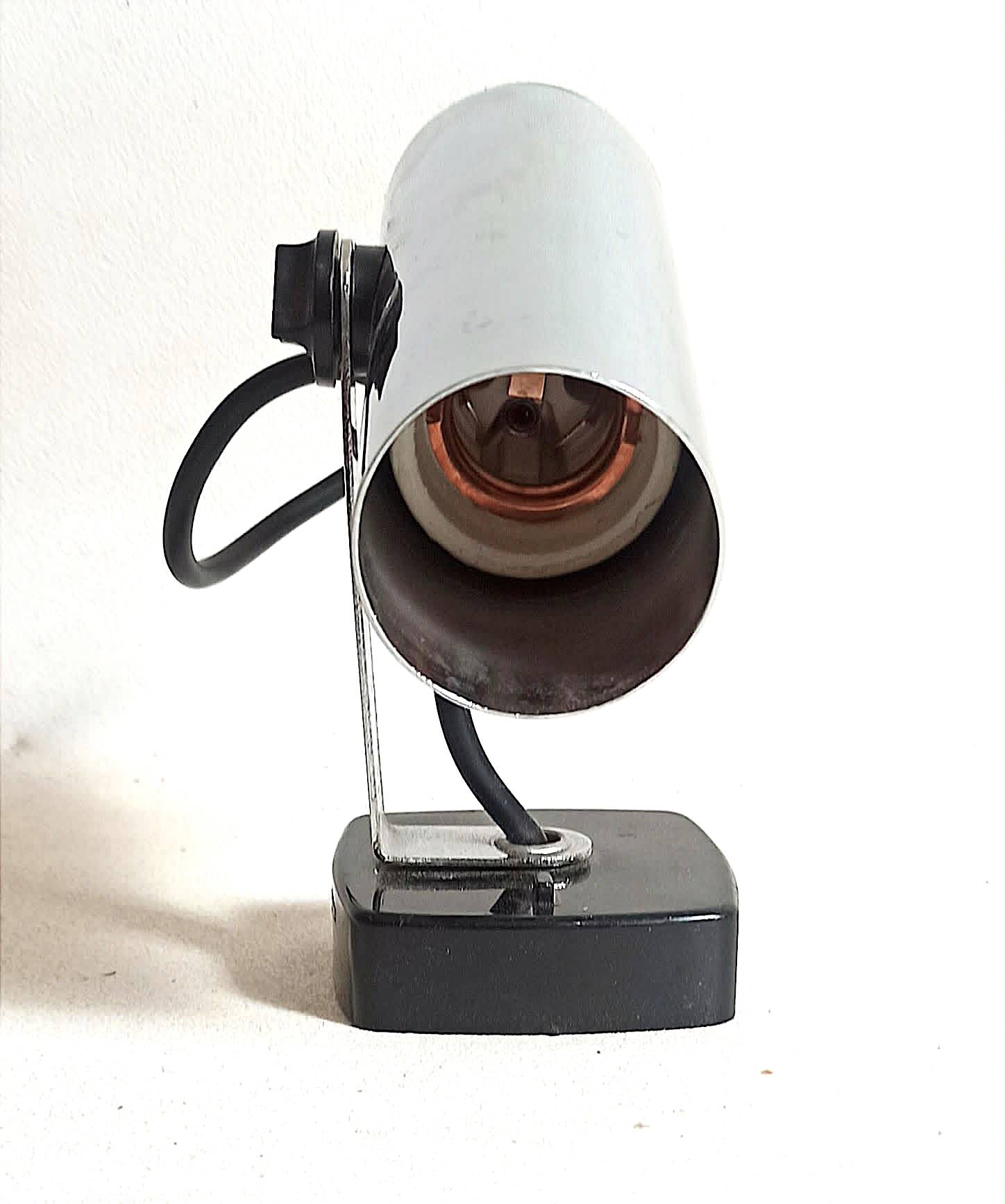 Spot orientable target high late 70s