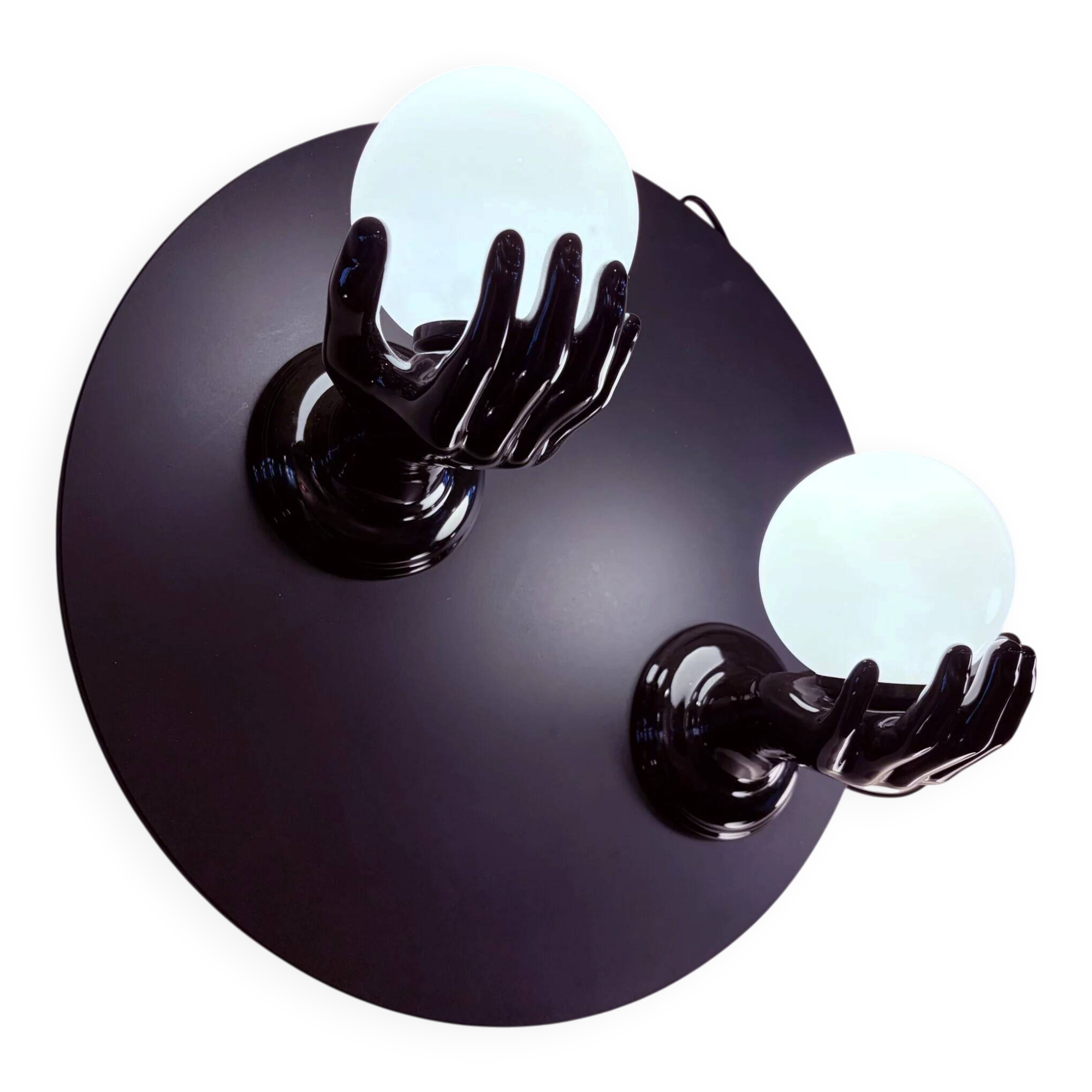 Ensemble de lampes murales en céramique noire, globes opalins, années 1980, Italie