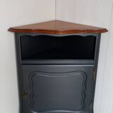 Corner cabinet