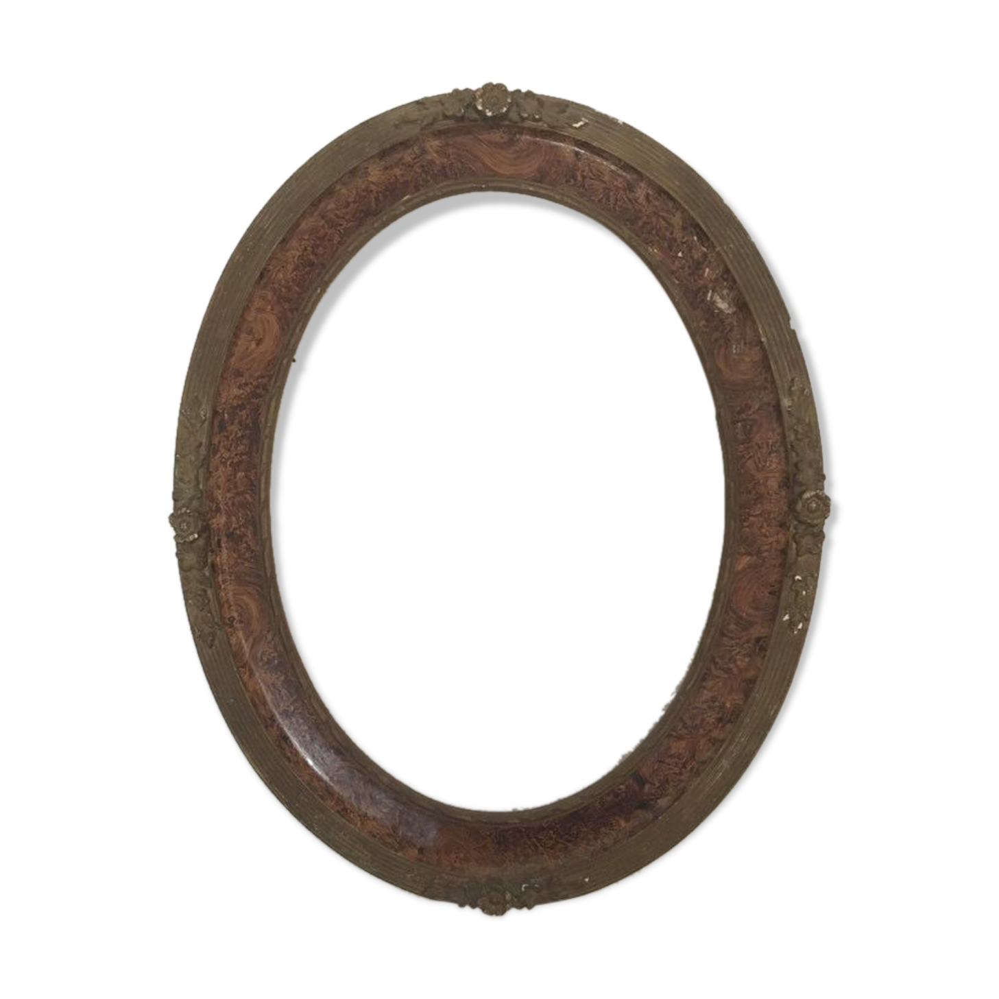 Oval frame in wood and gilded stucco