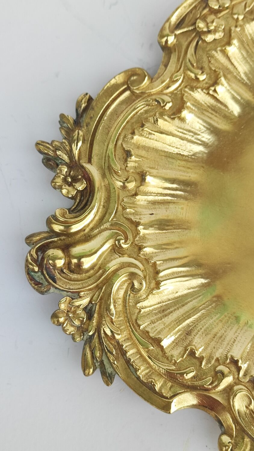 Vide-poches en bronze doré du 29tg siècle