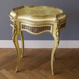 Rare Venetian jardinière in Louis XV style, made of lacquered and gilded wood.