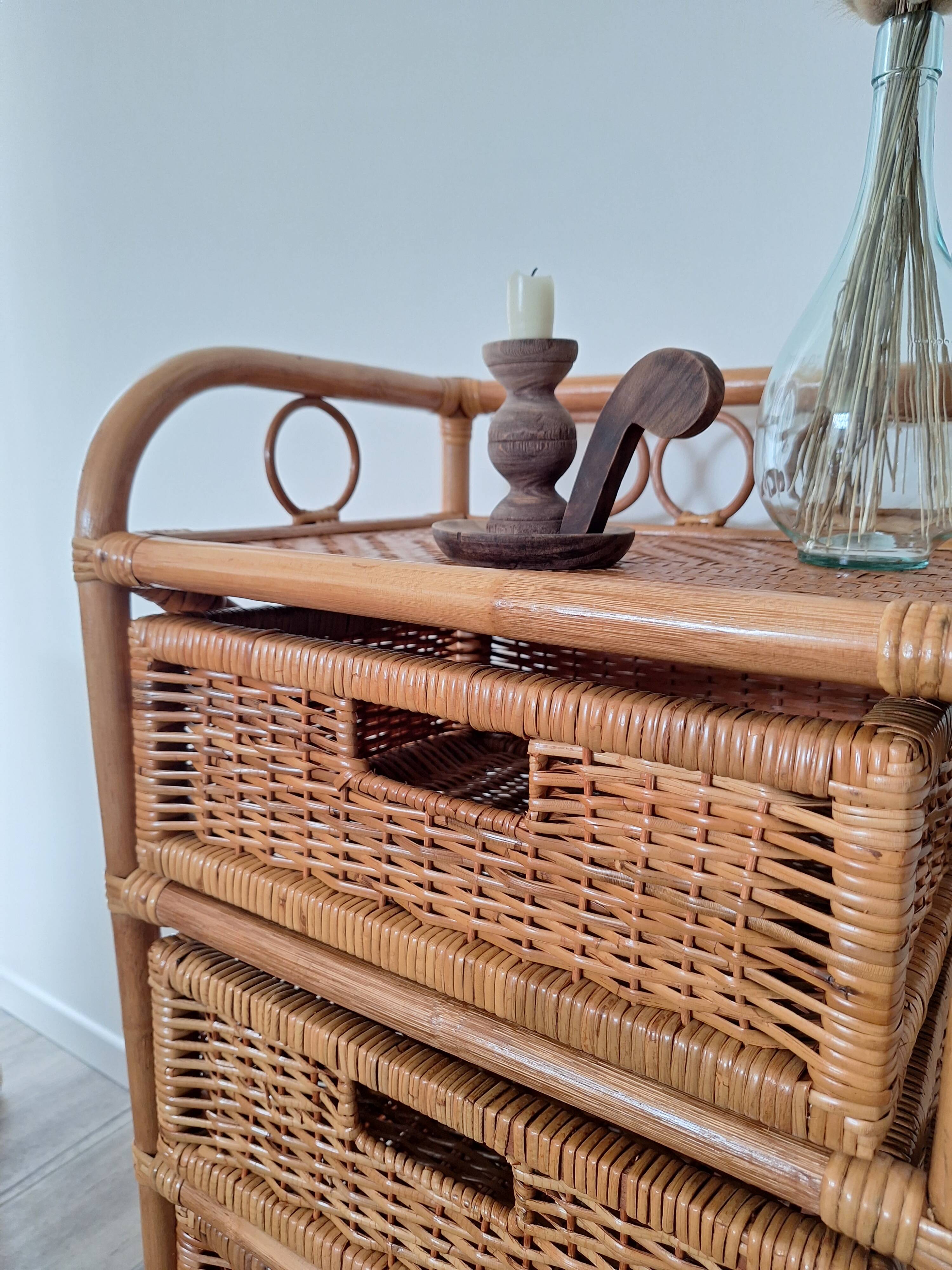 Commode en rotin