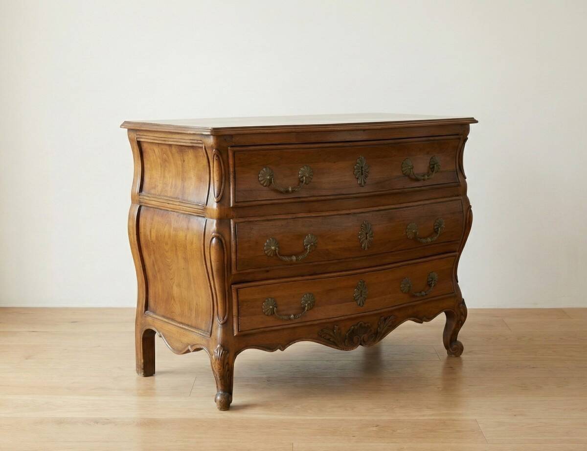 Louis XV style chest of drawers from Bordeaux, 20th century