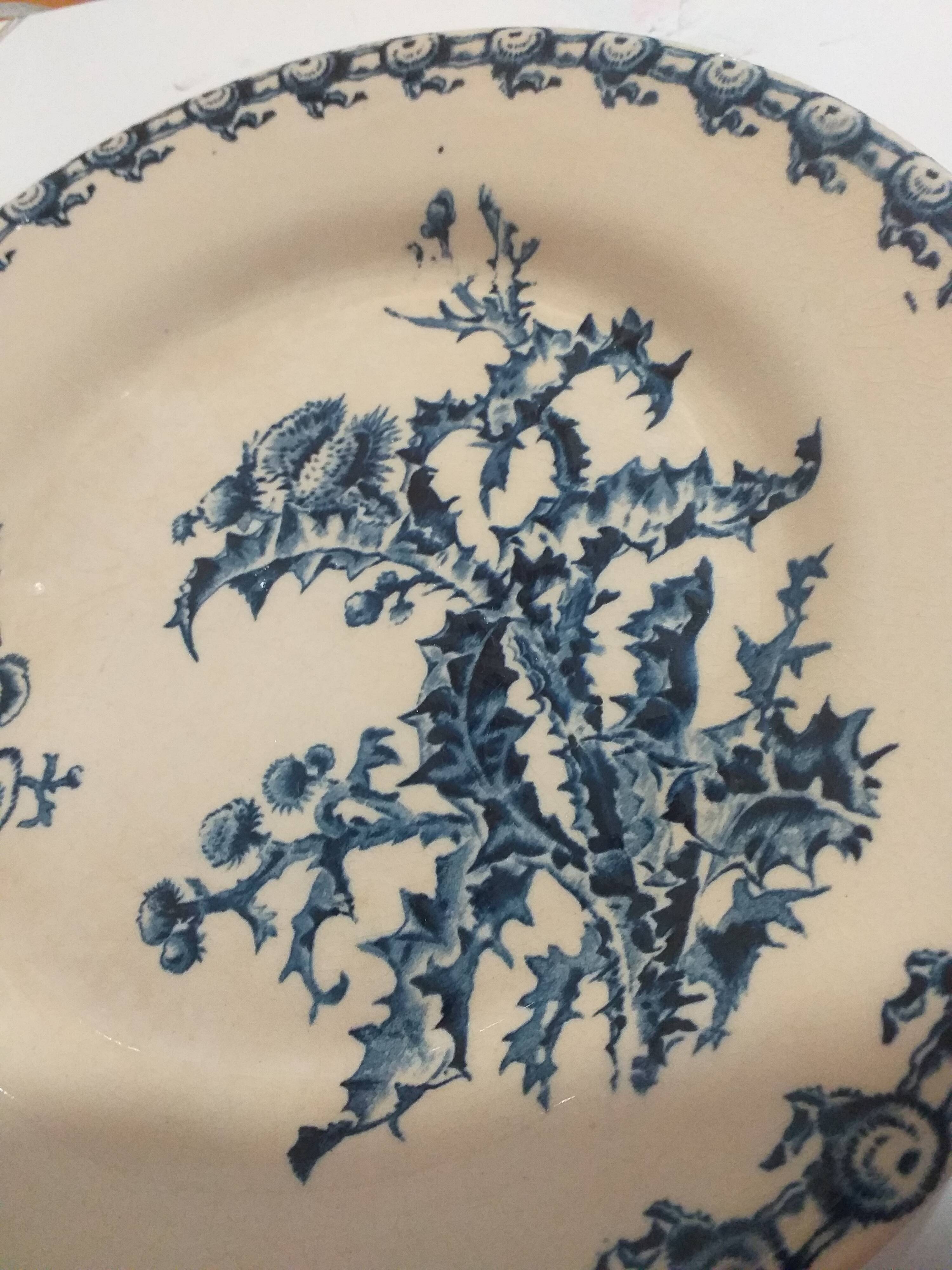 Flat plate in Gien porcelain model Chardons