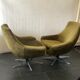 Paire de chaises pivotantes vintage en velours vert